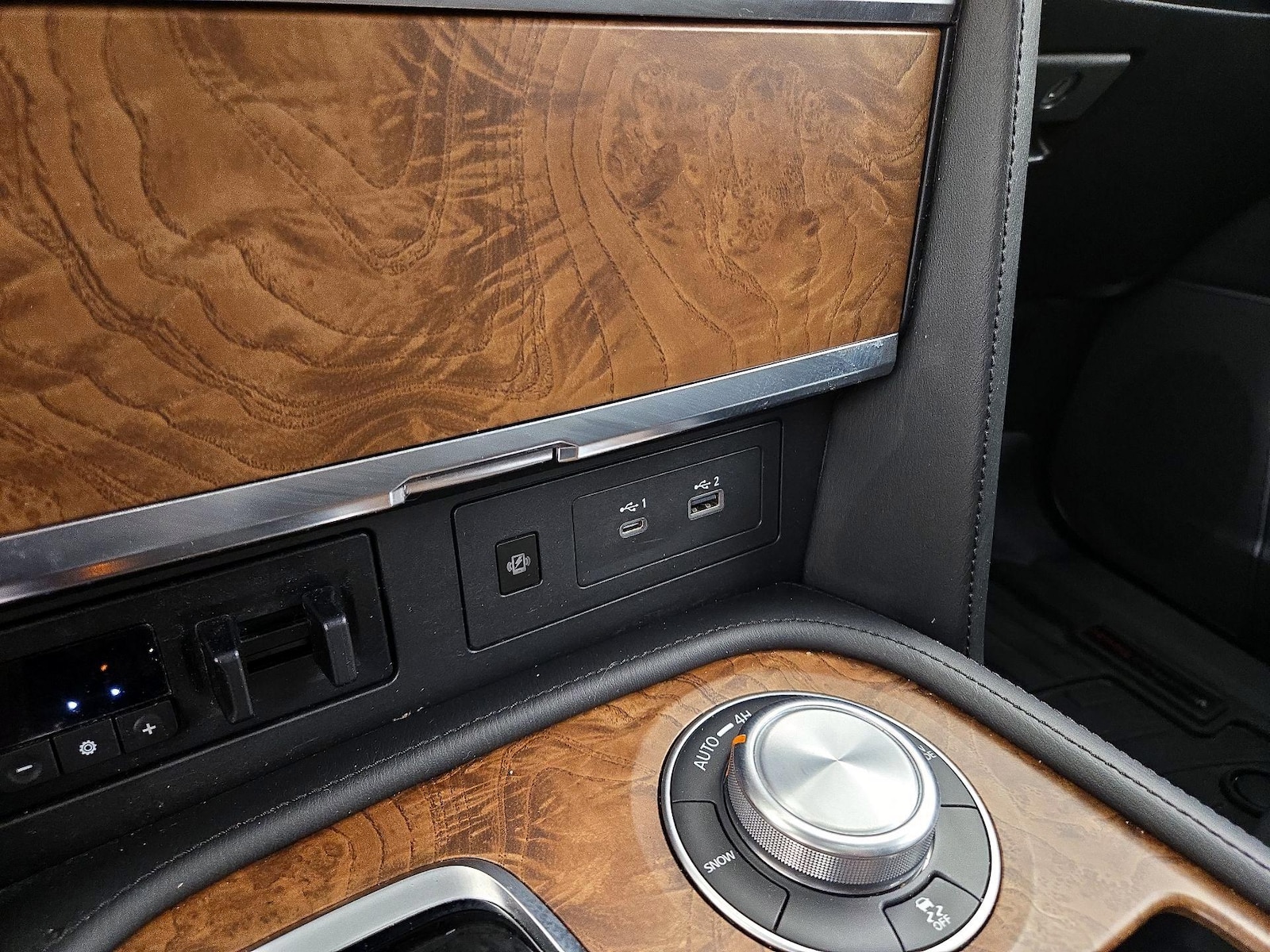 2023 Nissan Armada SL - Photo 20