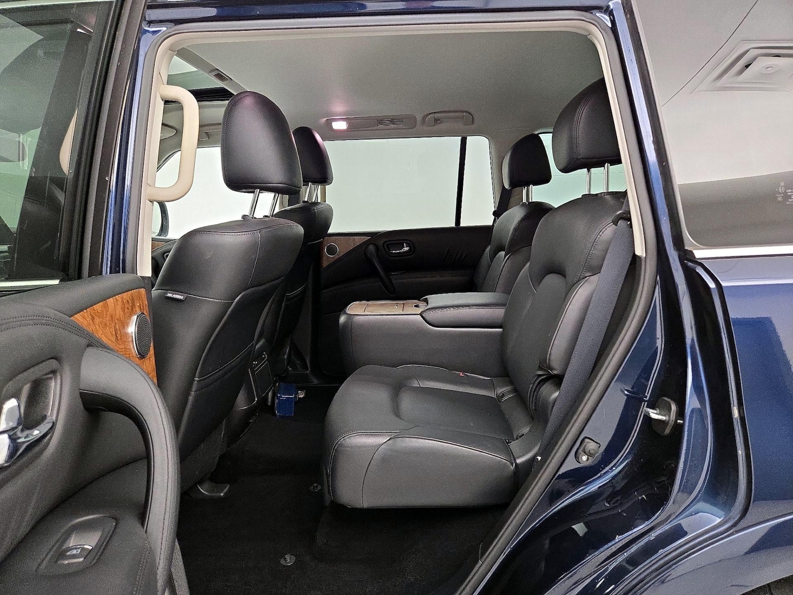 2023 Nissan Armada SL - Photo 22