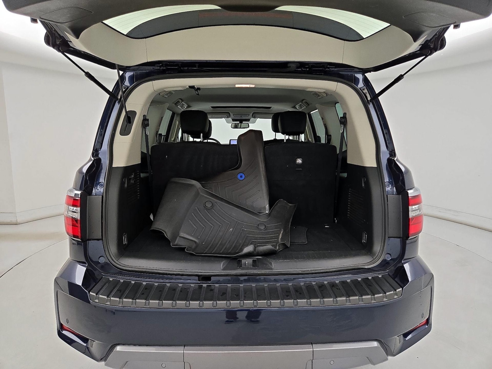 2023 Nissan Armada SL - Photo 24