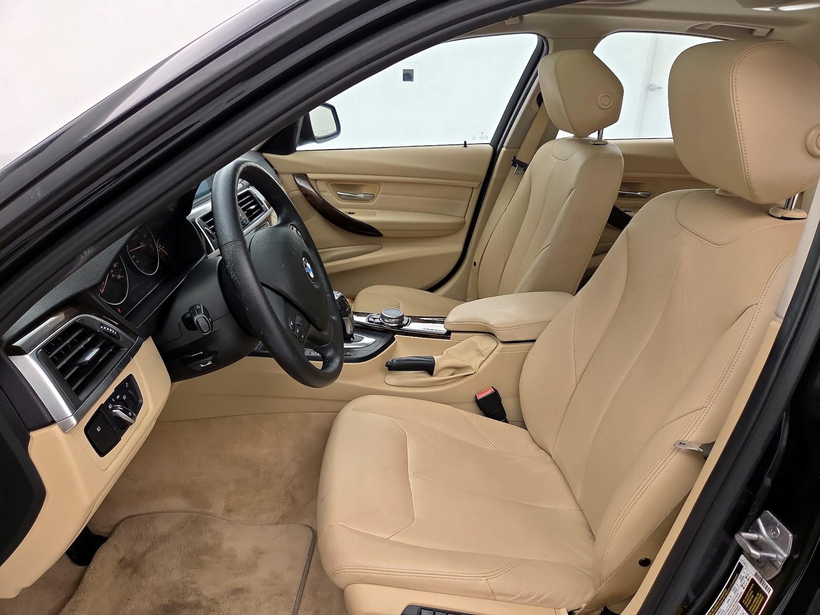 2016 BMW 3 Series 320i - Photo 12