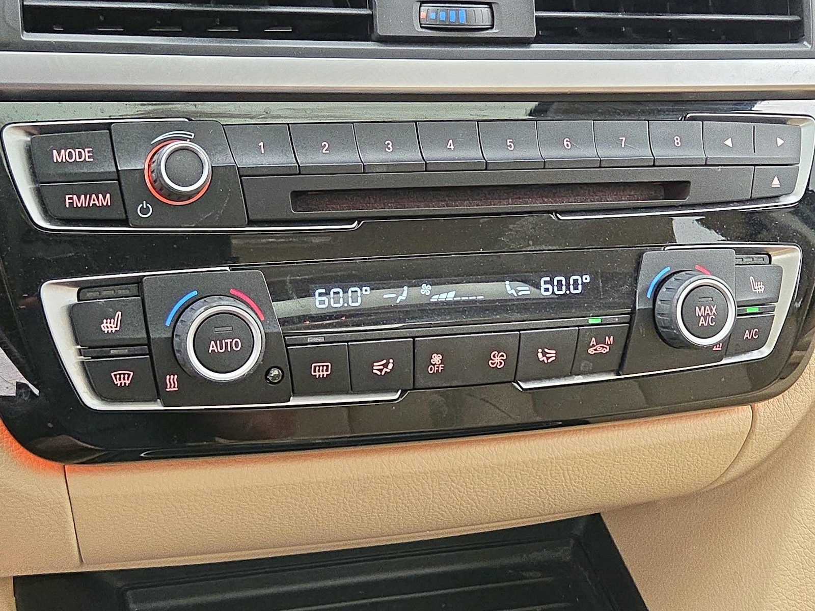 2016 BMW 3 Series 320i - Photo 18