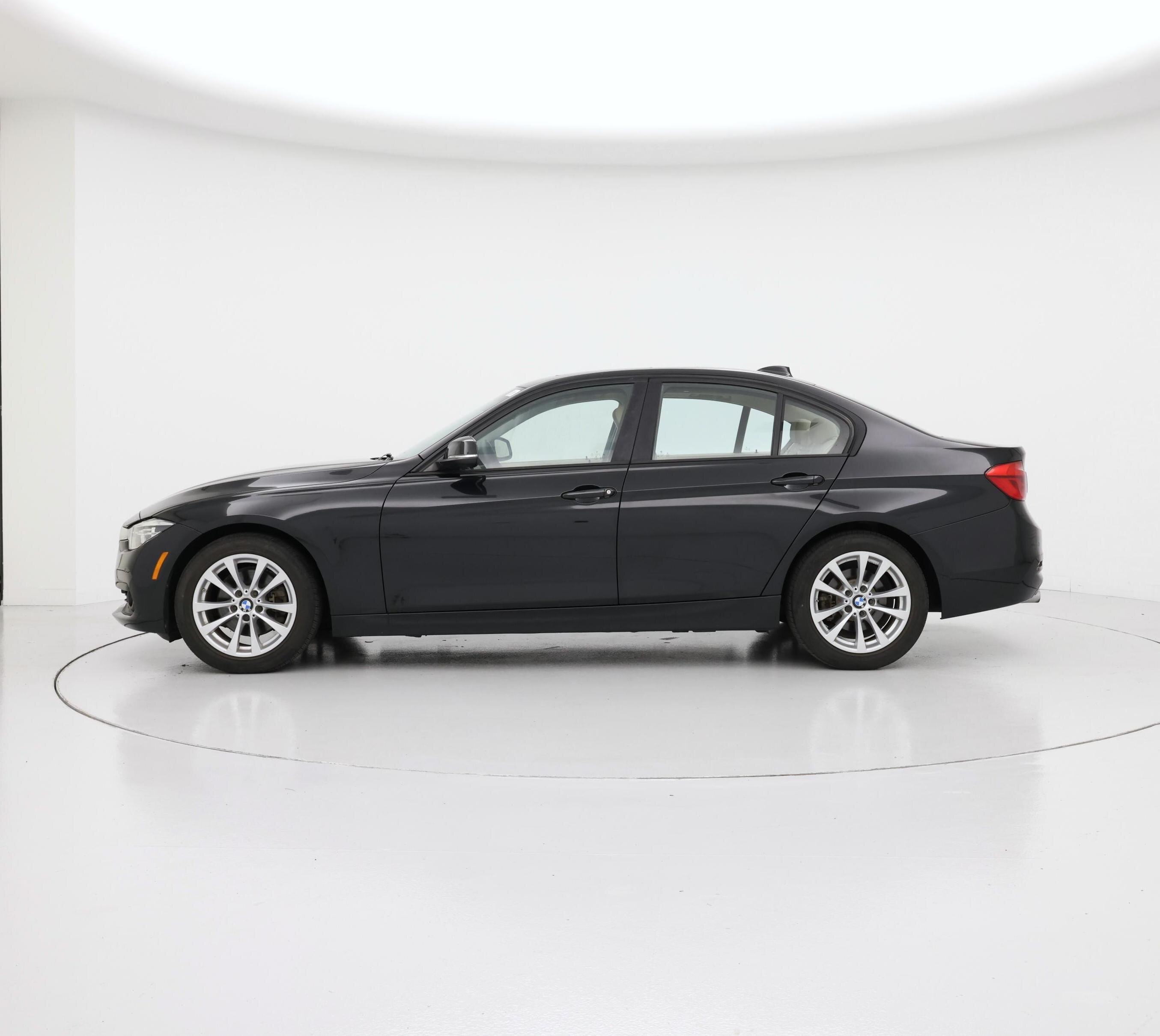 Thumbnail: 2016 BMW 3 Series - 3