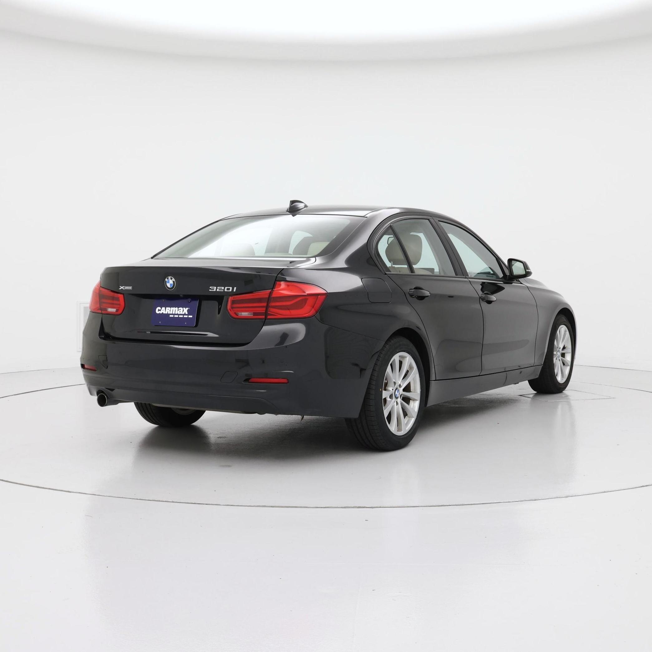Thumbnail: 2016 BMW 3 Series - 8