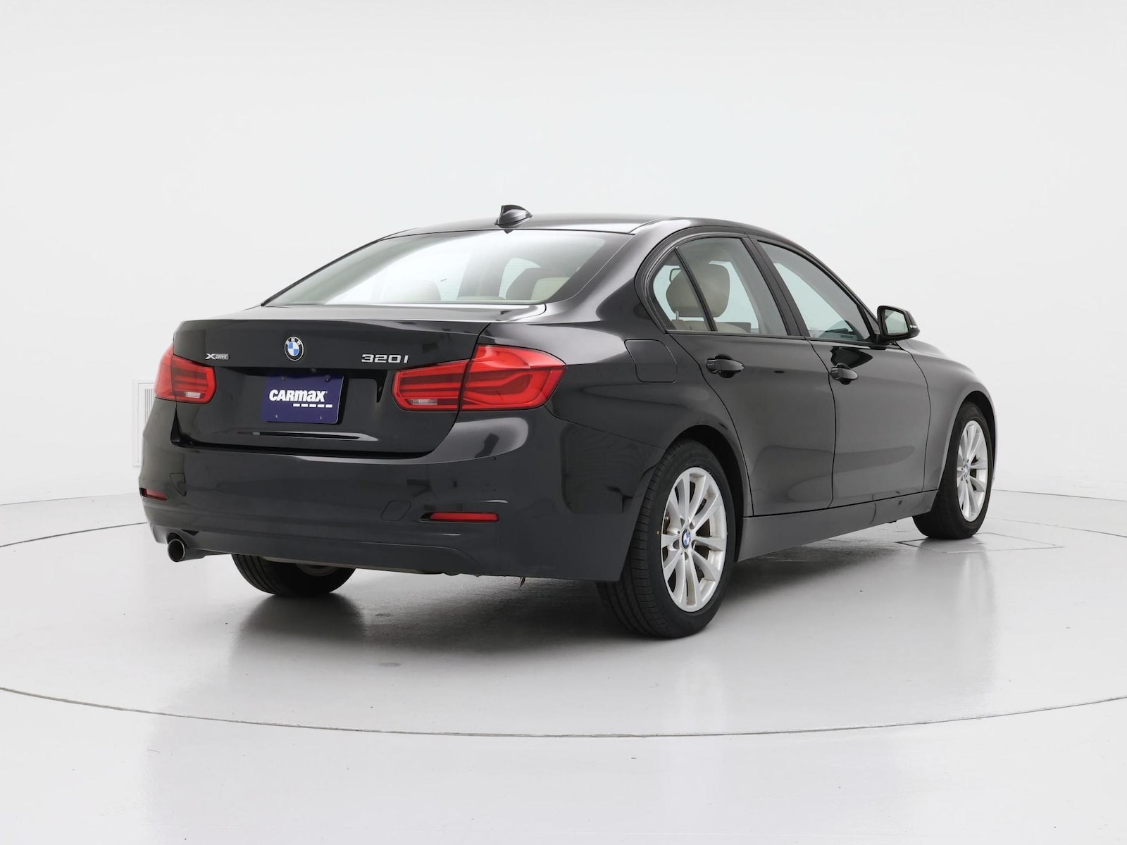 2016 BMW 3 Series 320i - Photo 9