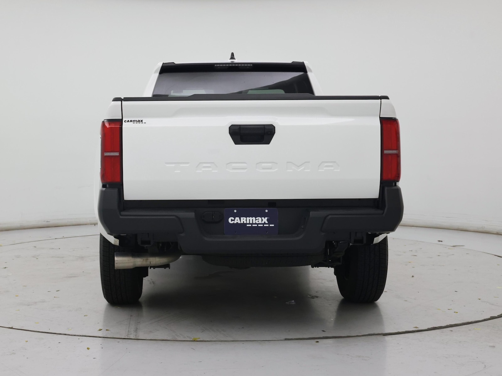 2025 Toyota Tacoma SR - Photo 7