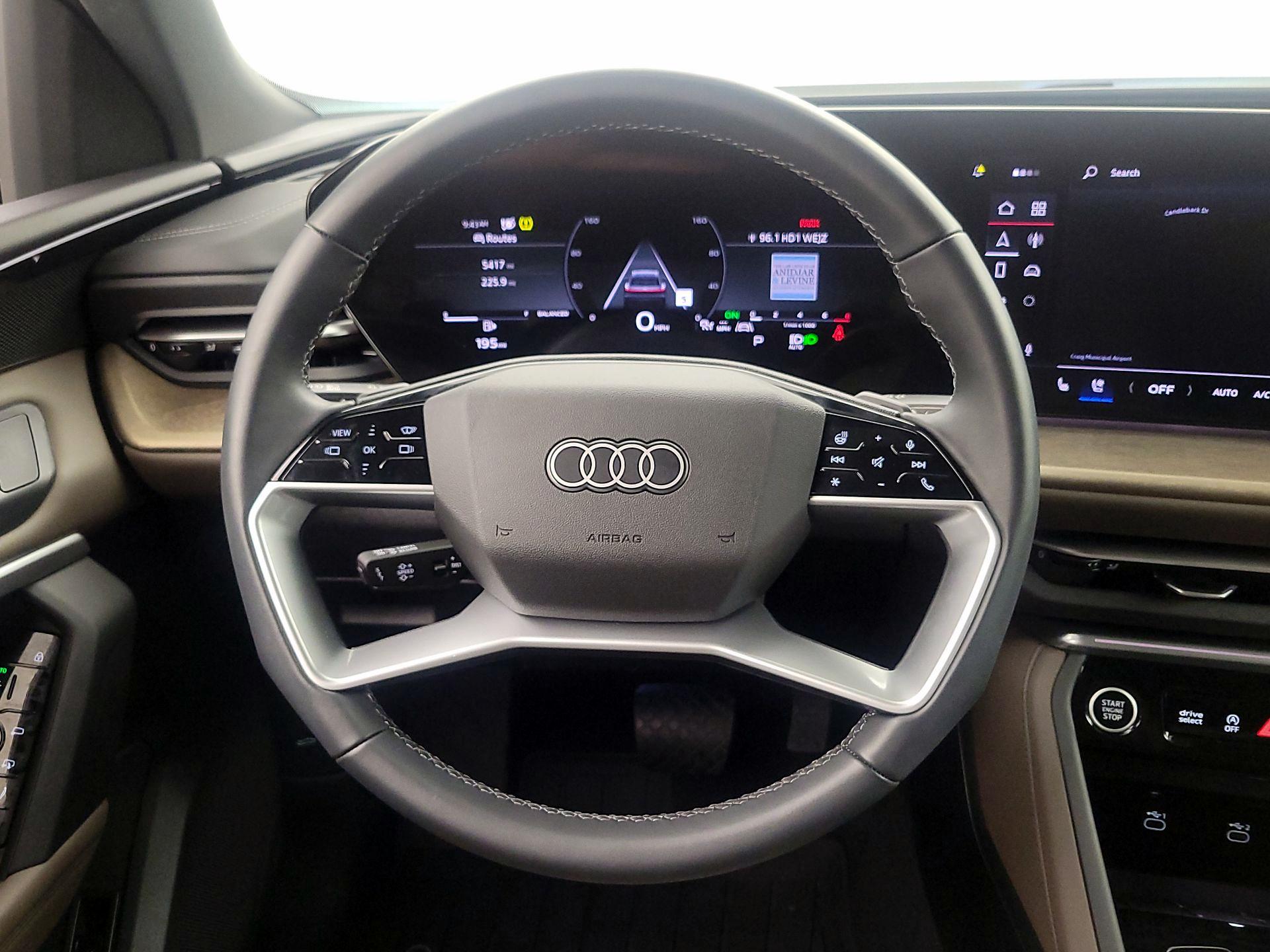 Thumbnail: 2025 Audi Q5 - 10