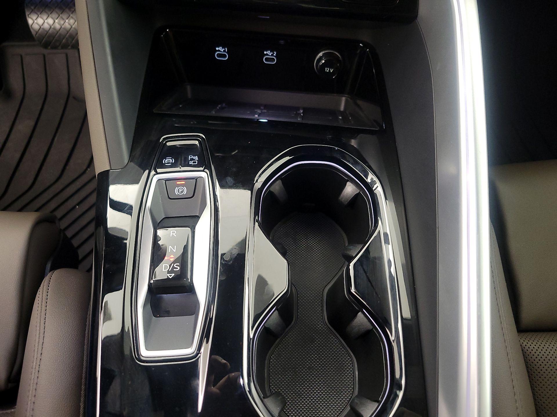 Thumbnail: 2025 Audi Q5 - 17