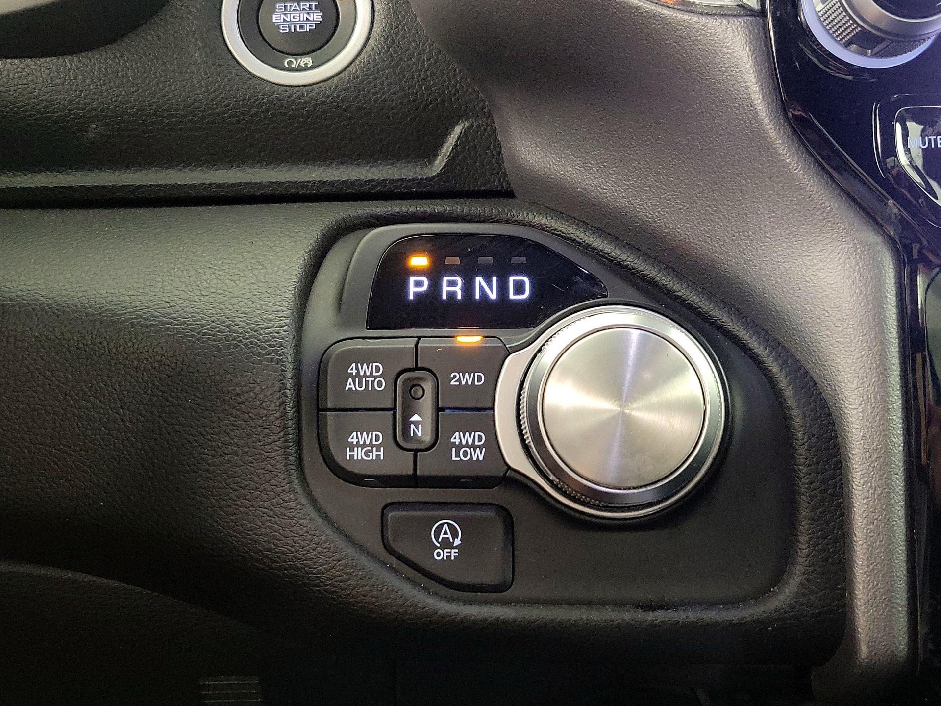 Thumbnail: 2025 RAM 1500 - 17