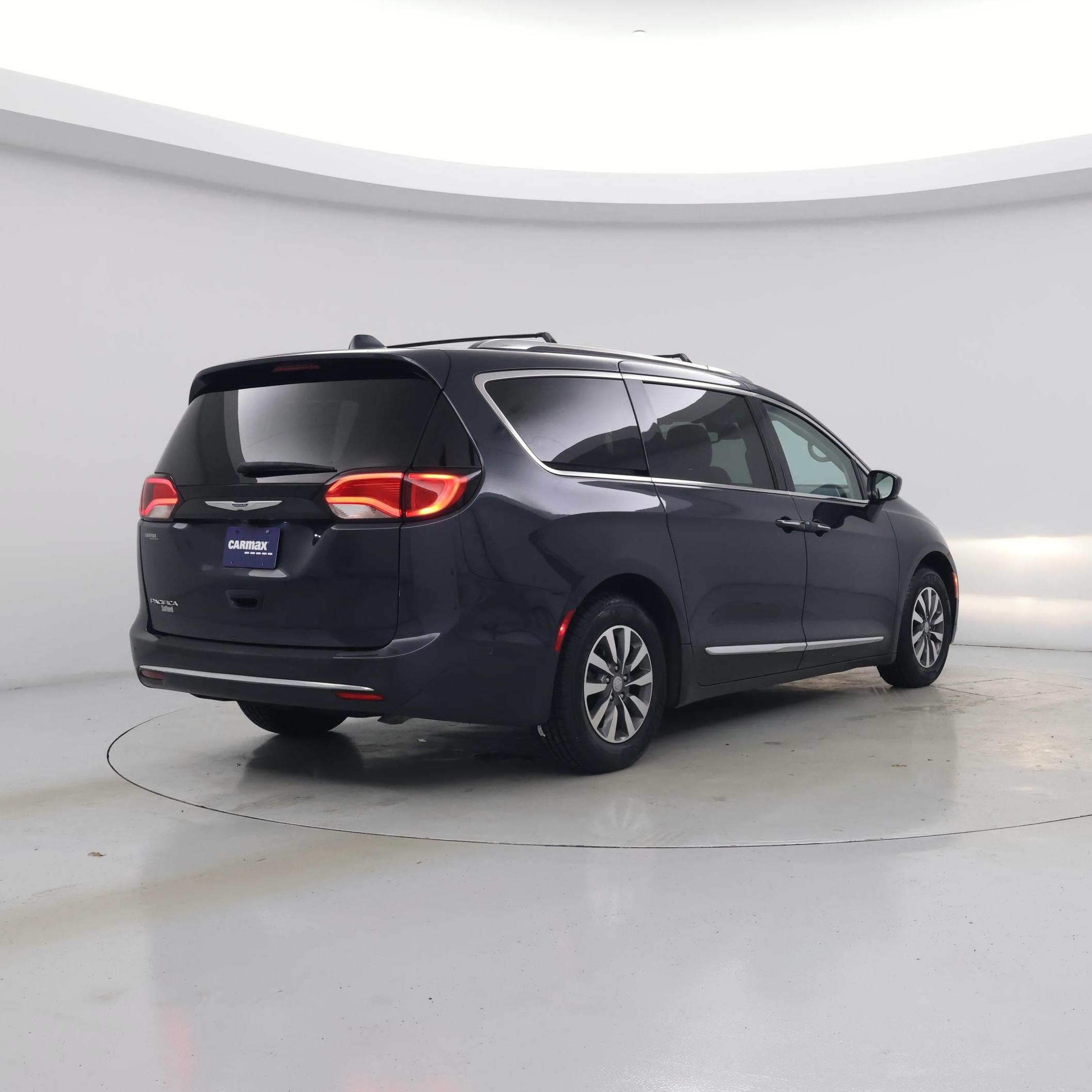 Thumbnail: 2020 Chrysler Pacifica - 8
