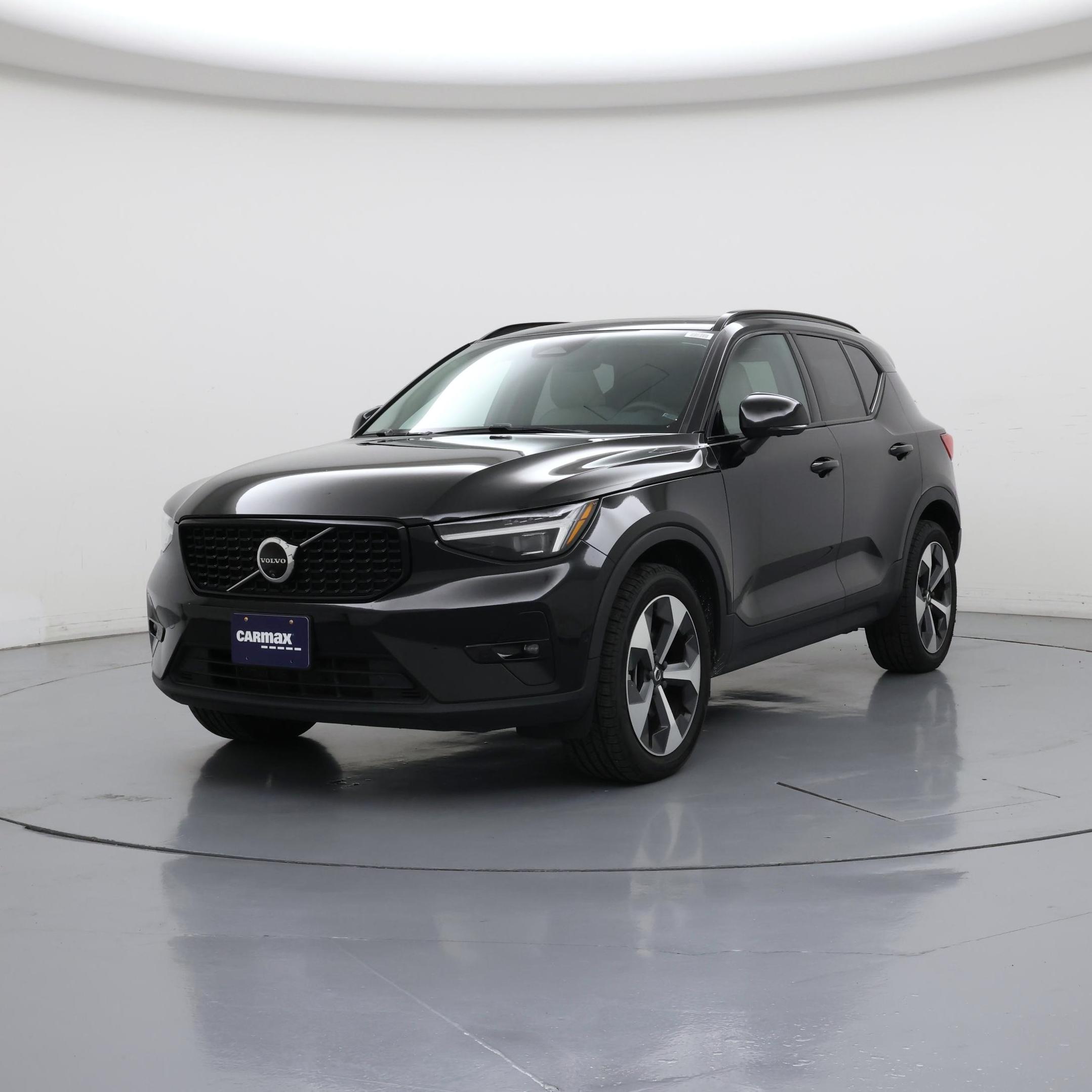 Thumbnail: 2024 Volvo XC40 - 4