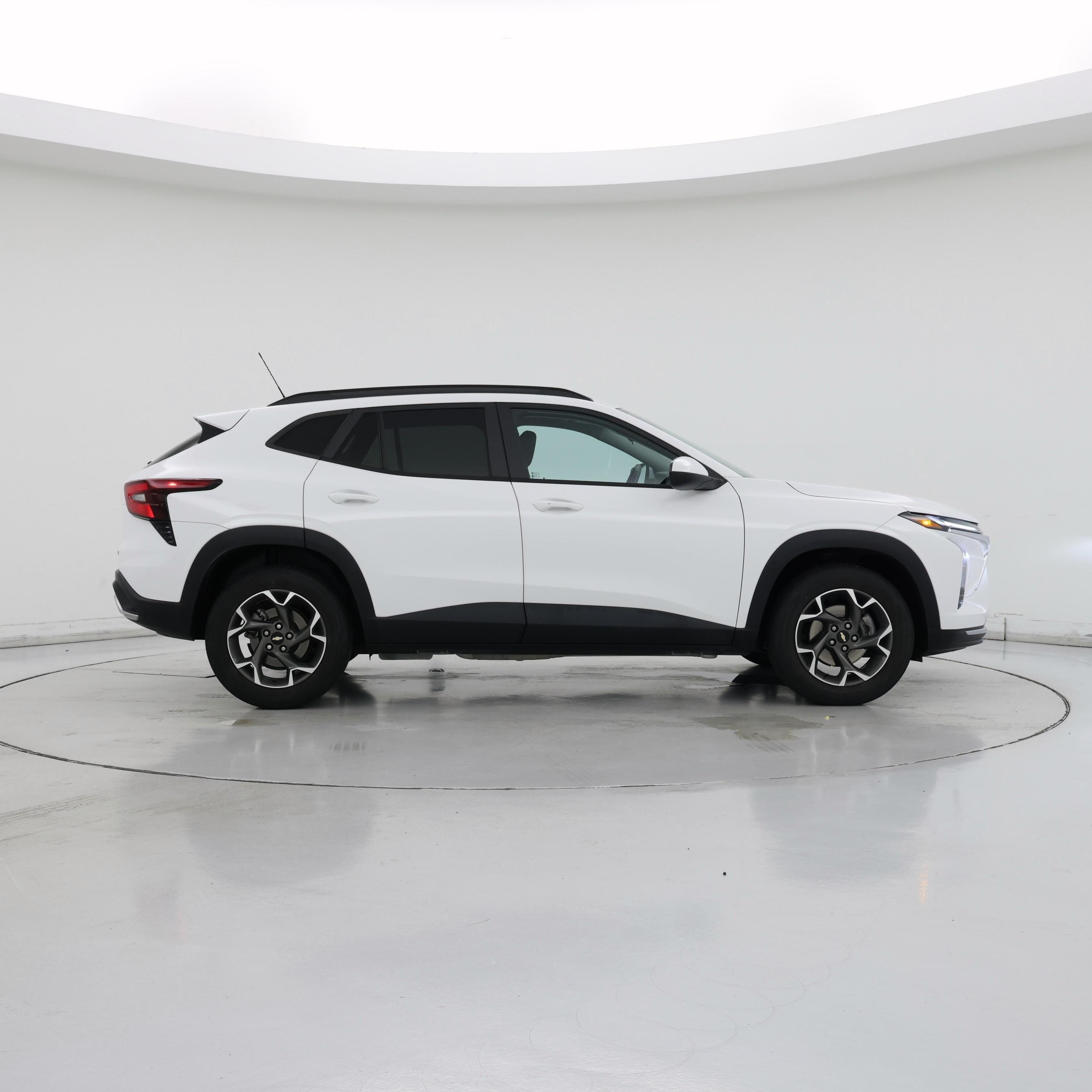 Thumbnail: 2024 Chevrolet Trax - 7