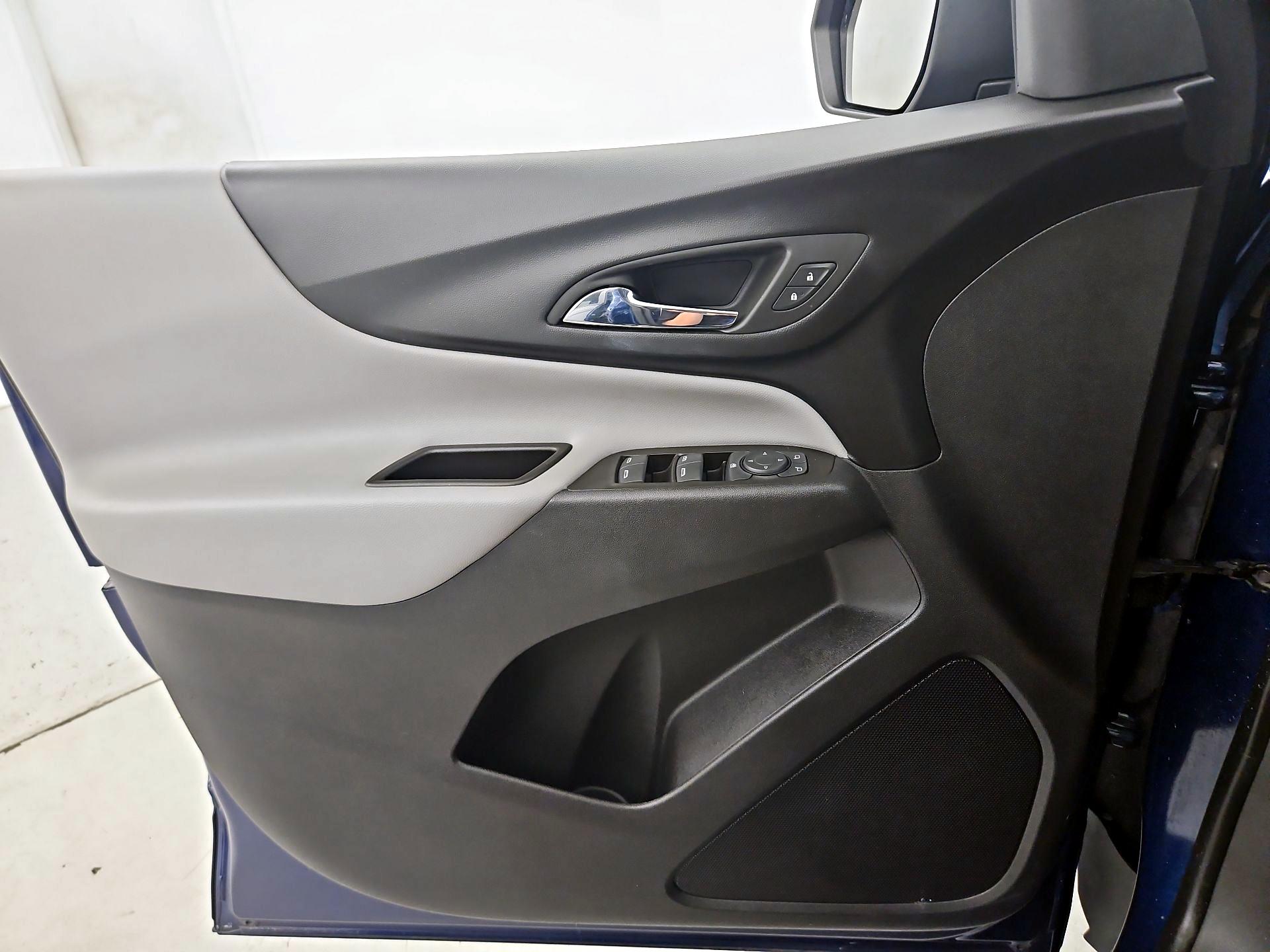 Thumbnail: 2023 Chevrolet Equinox - 12