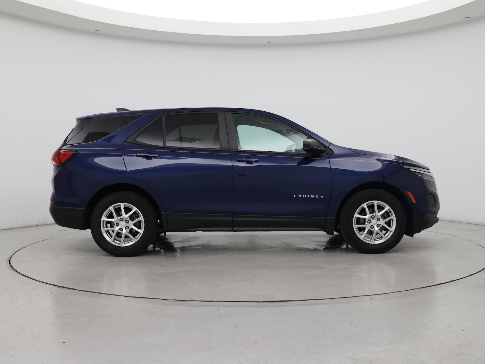 2023 Chevrolet Equinox LS - Photo 8