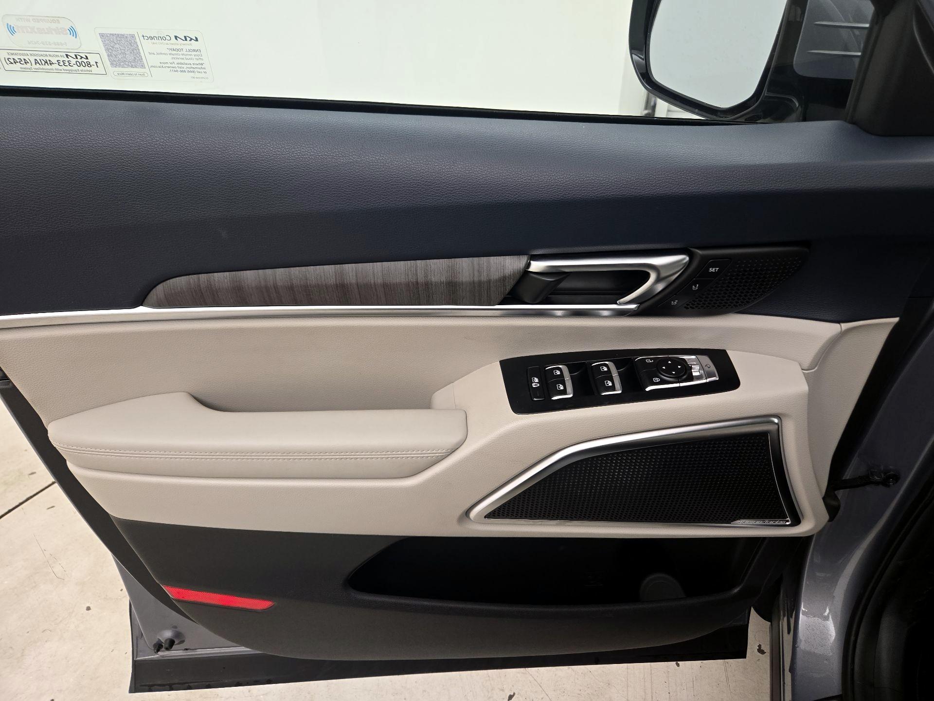 Thumbnail: 2023 Kia Telluride - 12