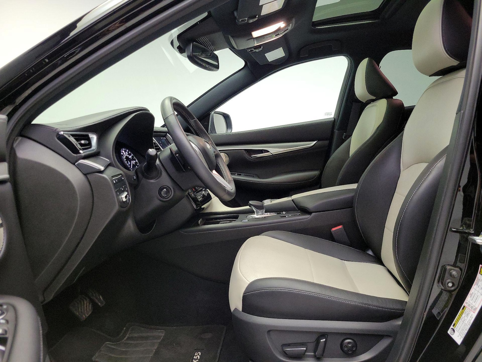 2023 INFINITI QX55 Essential - Photo 12