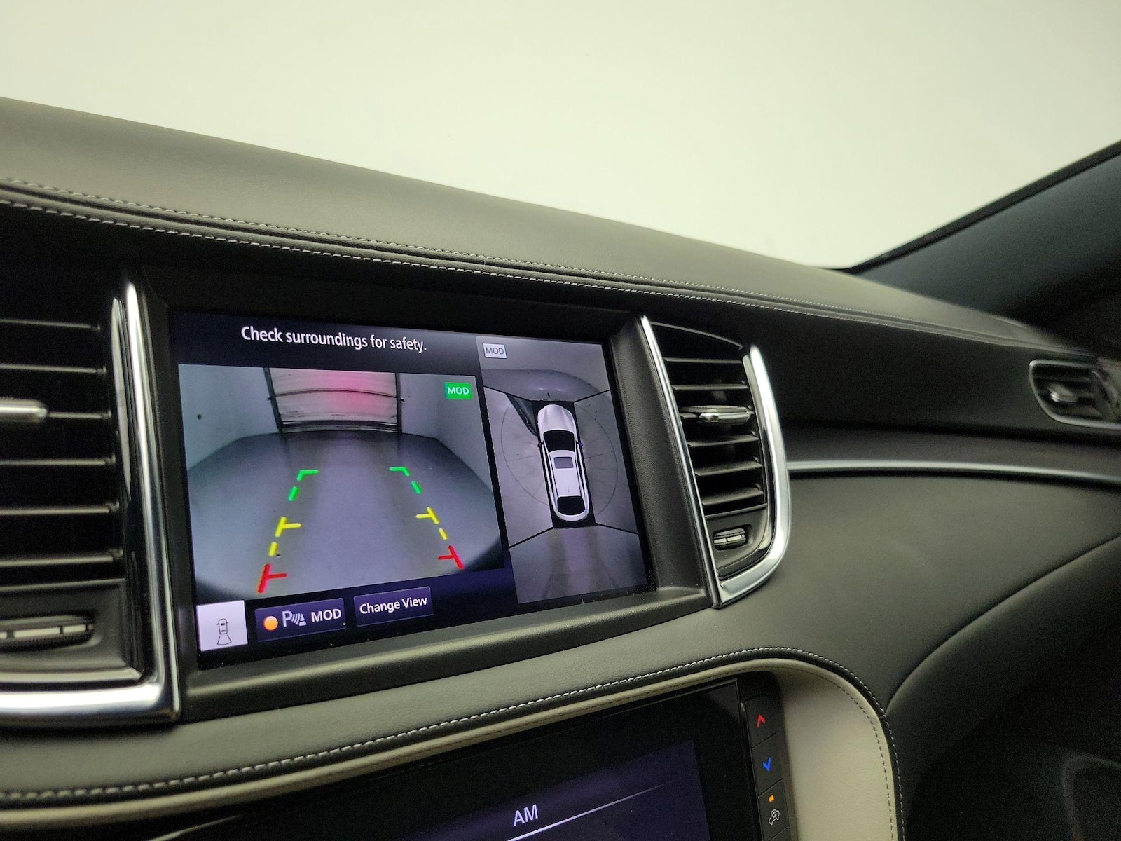 2023 INFINITI QX55 Essential - Photo 16