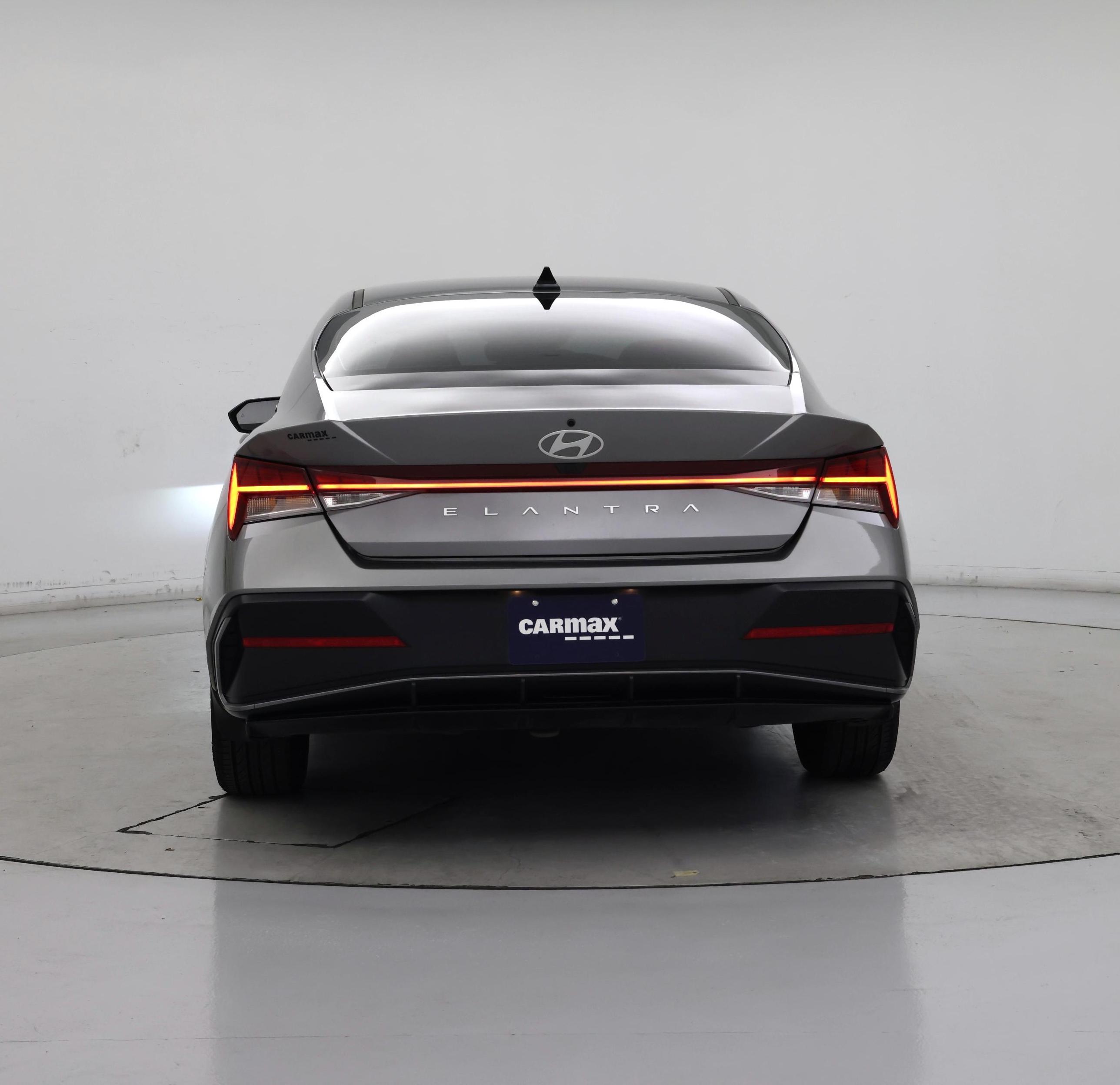 Thumbnail: 2024 Hyundai Elantra - 6