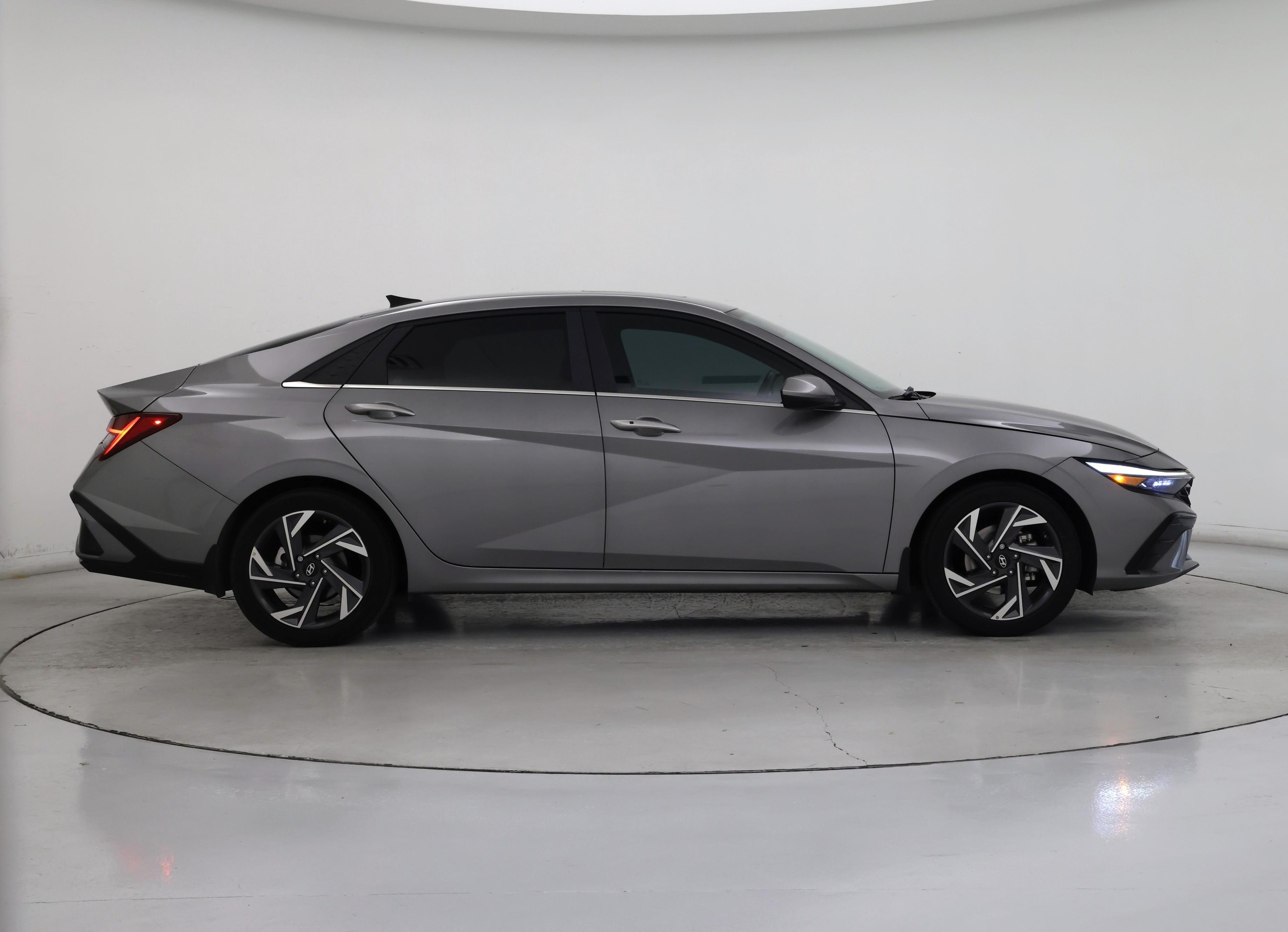 Thumbnail: 2024 Hyundai Elantra - 7
