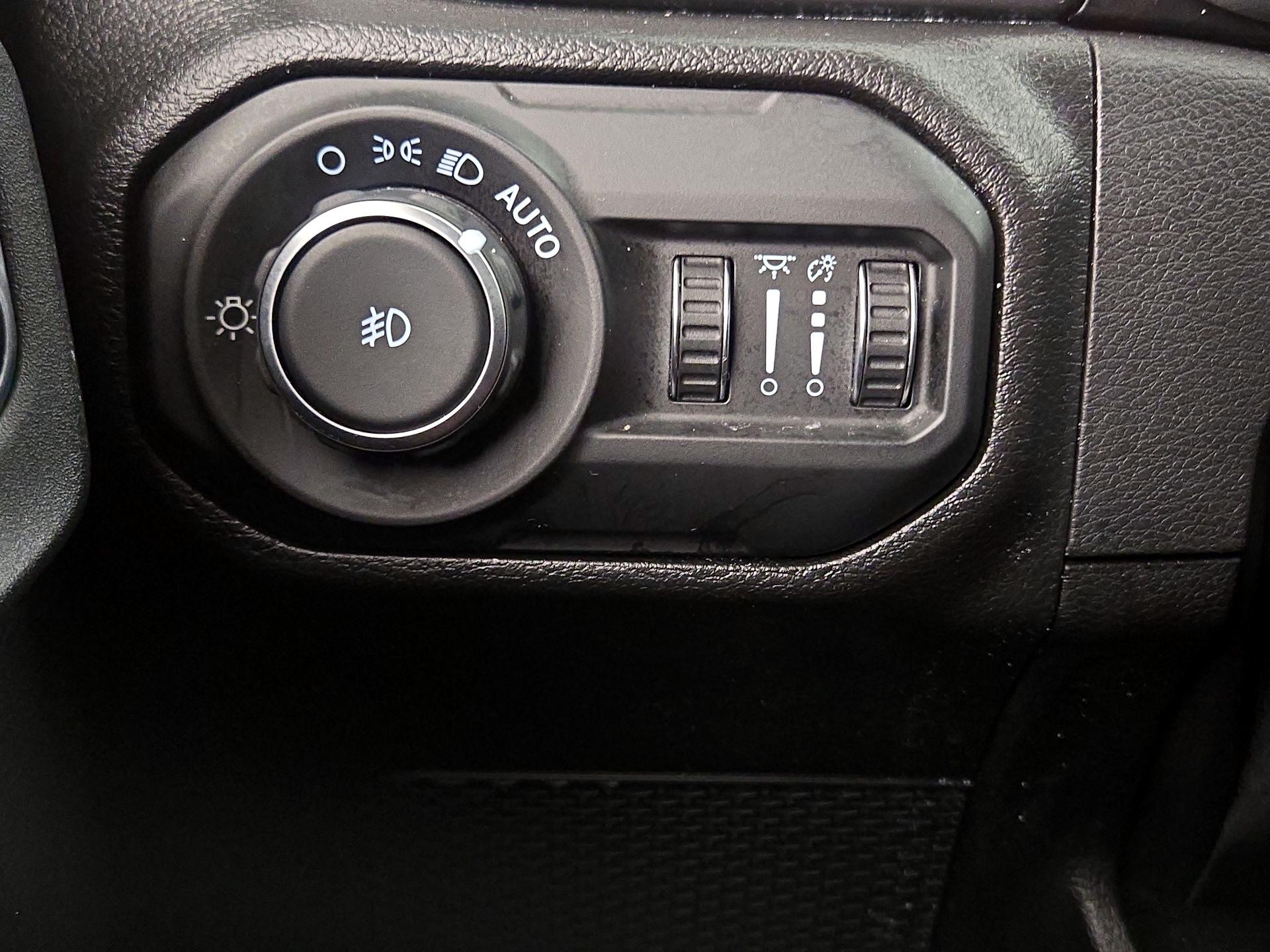 Thumbnail: 2022 Jeep Wrangler - 13