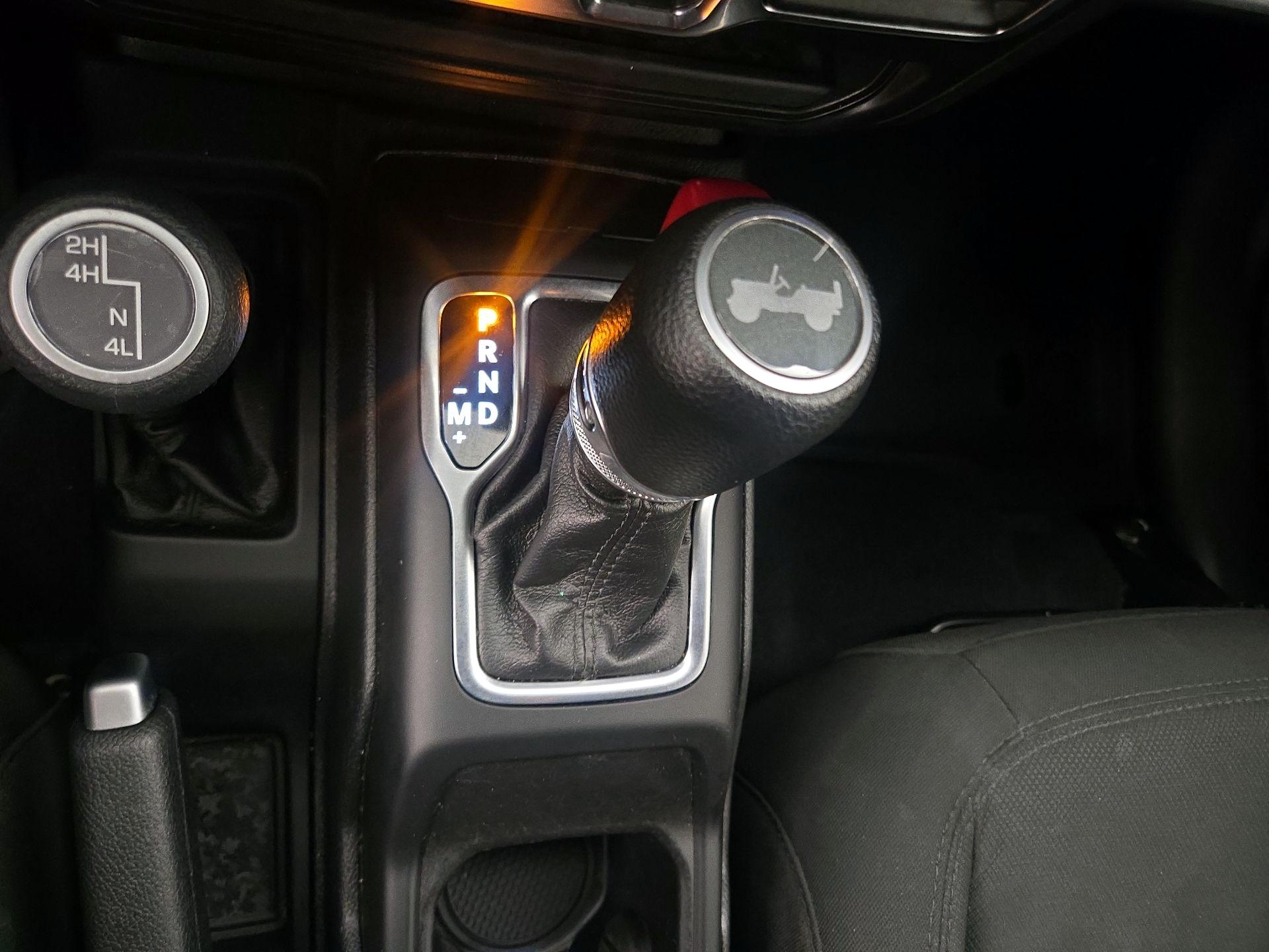 Thumbnail: 2022 Jeep Wrangler - 17