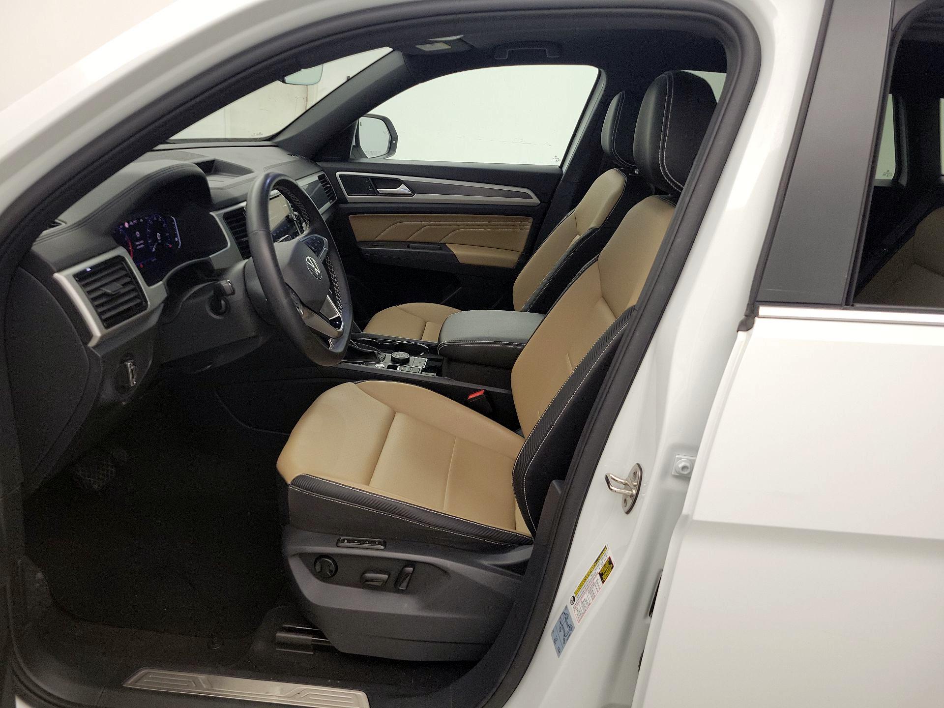 Thumbnail: 2021 Volkswagen Atlas - 11