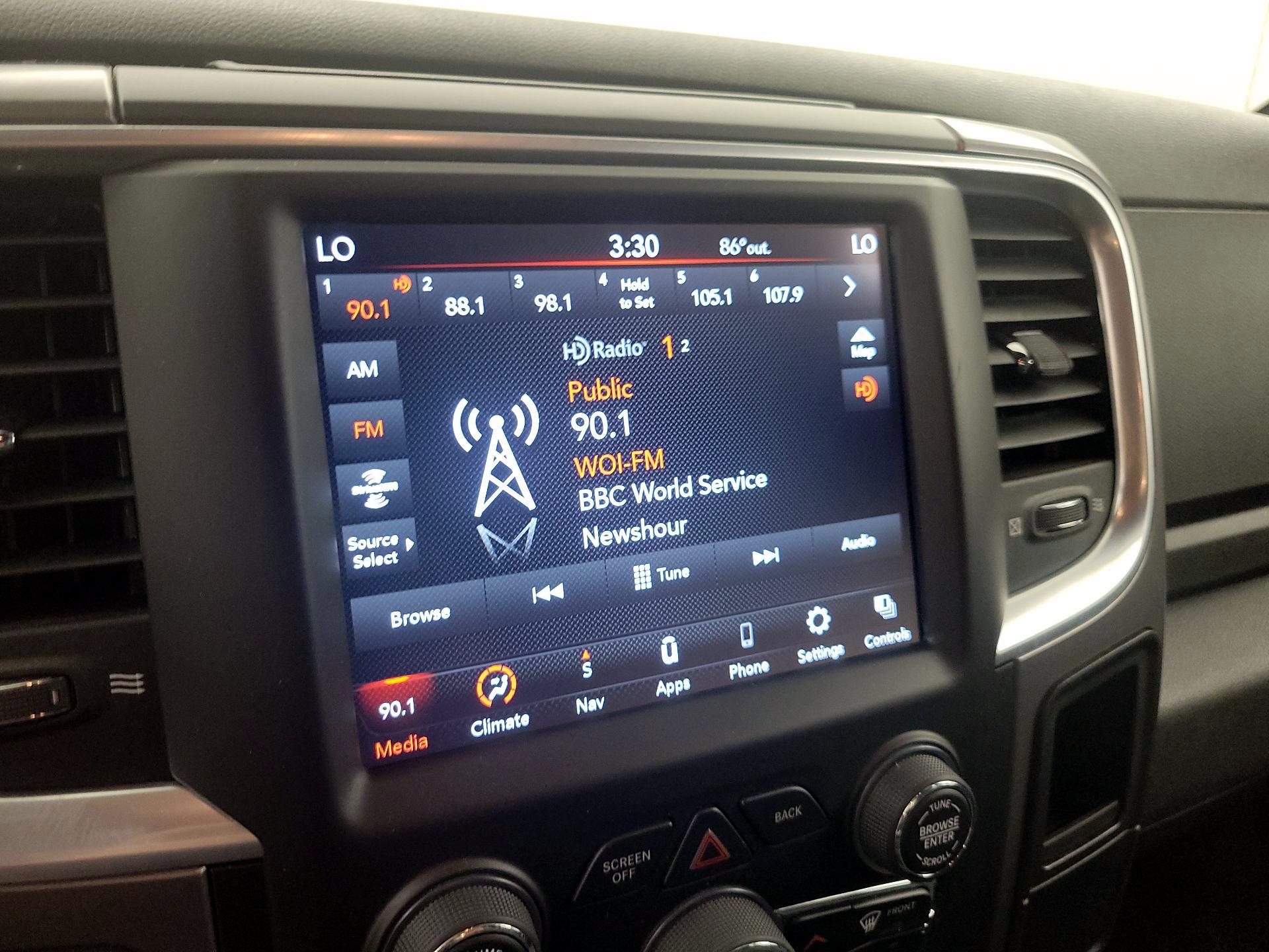 Thumbnail: 2022 RAM 1500 Classic - 16