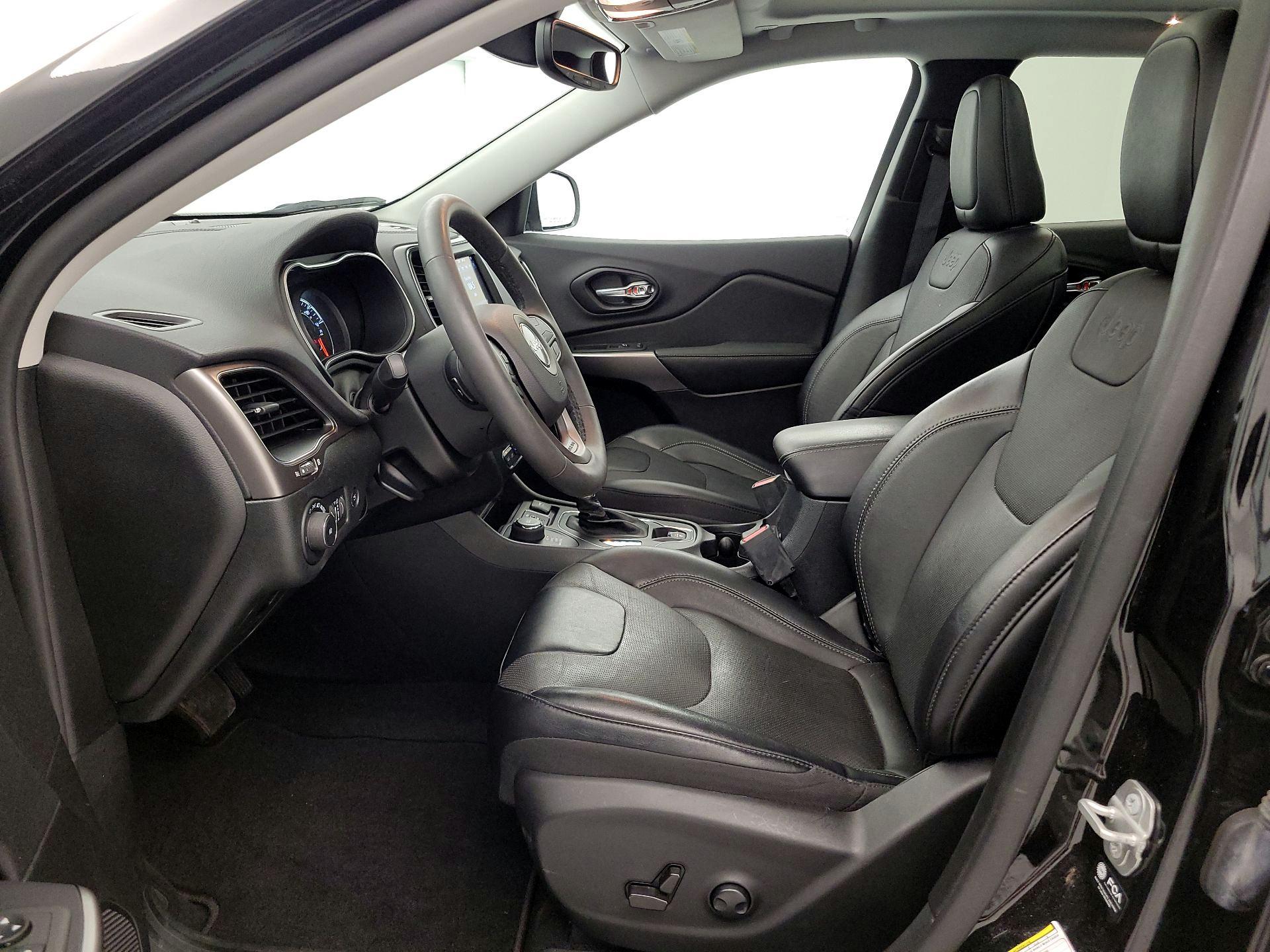 Thumbnail: 2022 Jeep Cherokee - 11