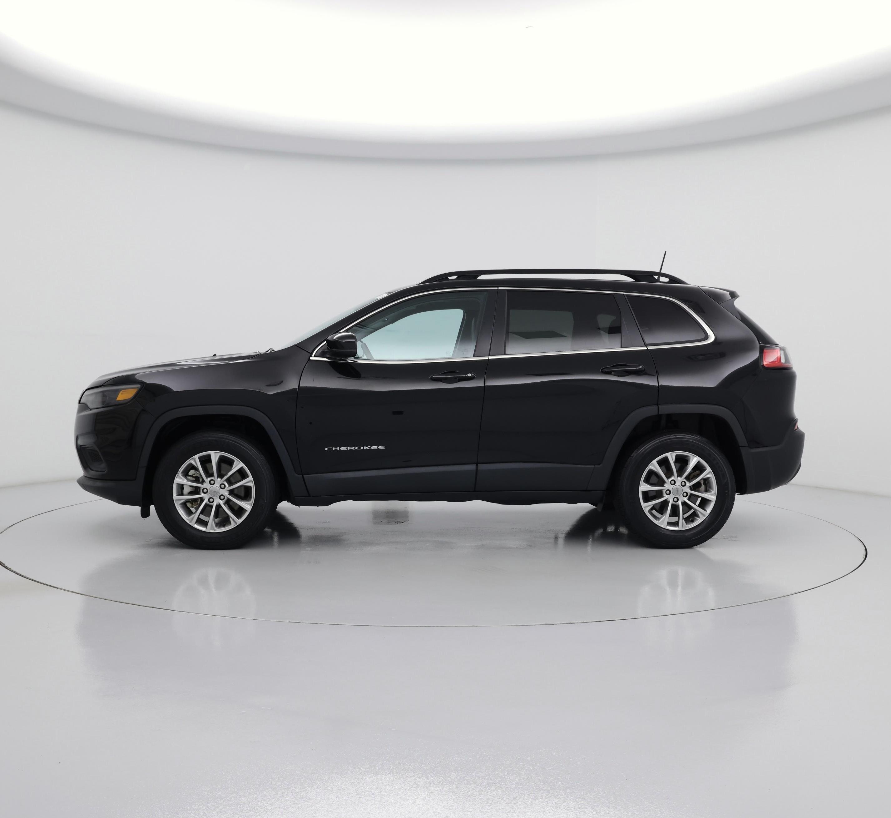 Thumbnail: 2022 Jeep Cherokee - 3