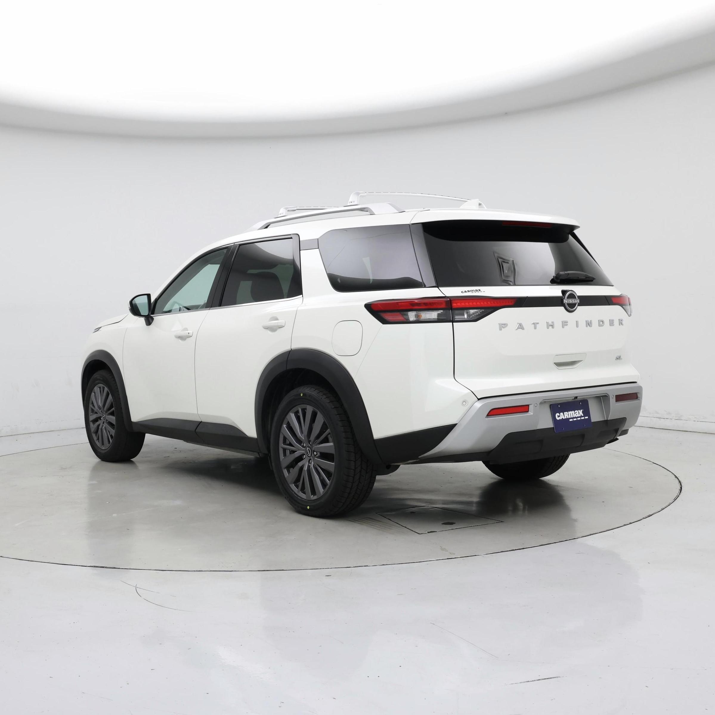 Thumbnail: 2023 Nissan Pathfinder - 2