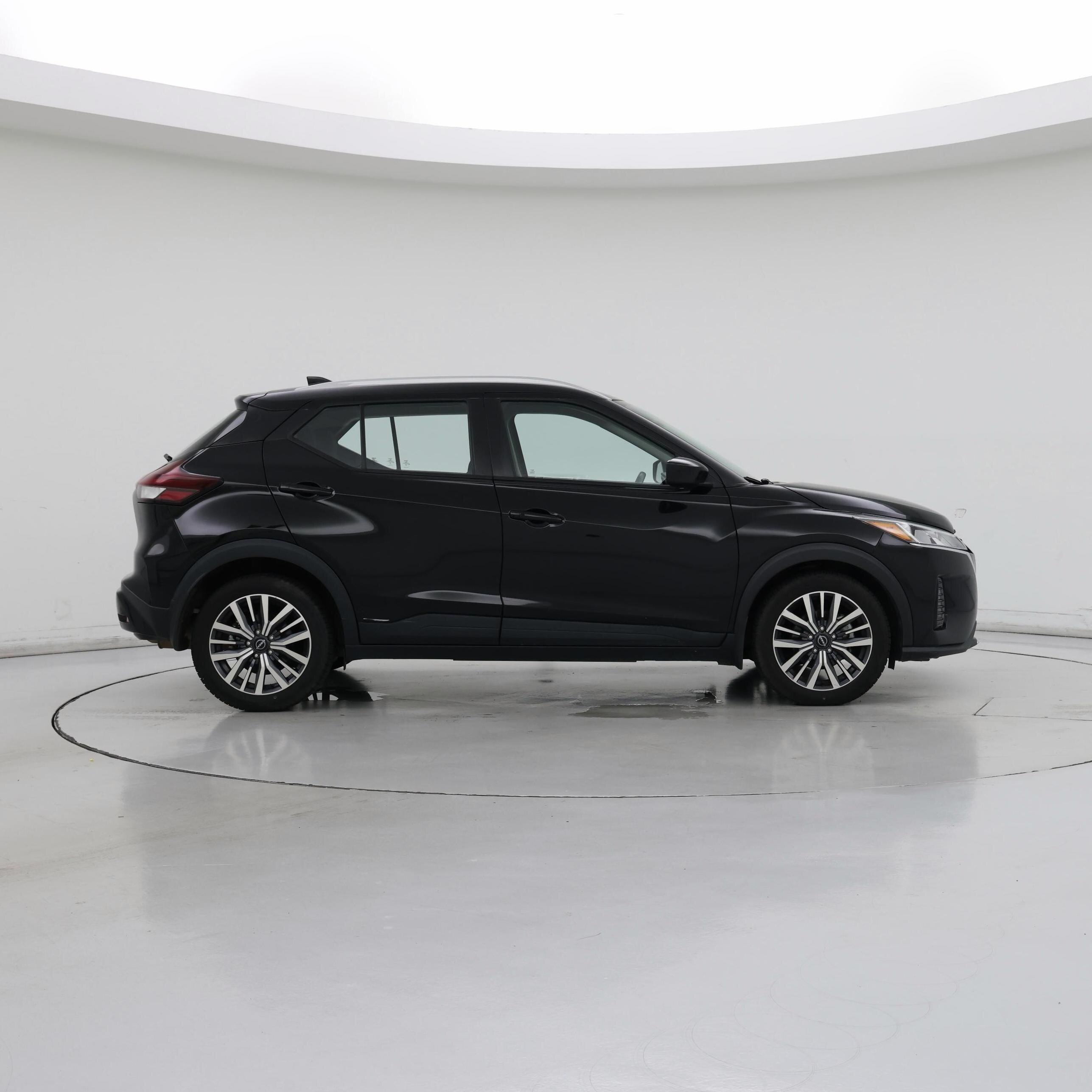 Thumbnail: 2023 Nissan Kicks - 7