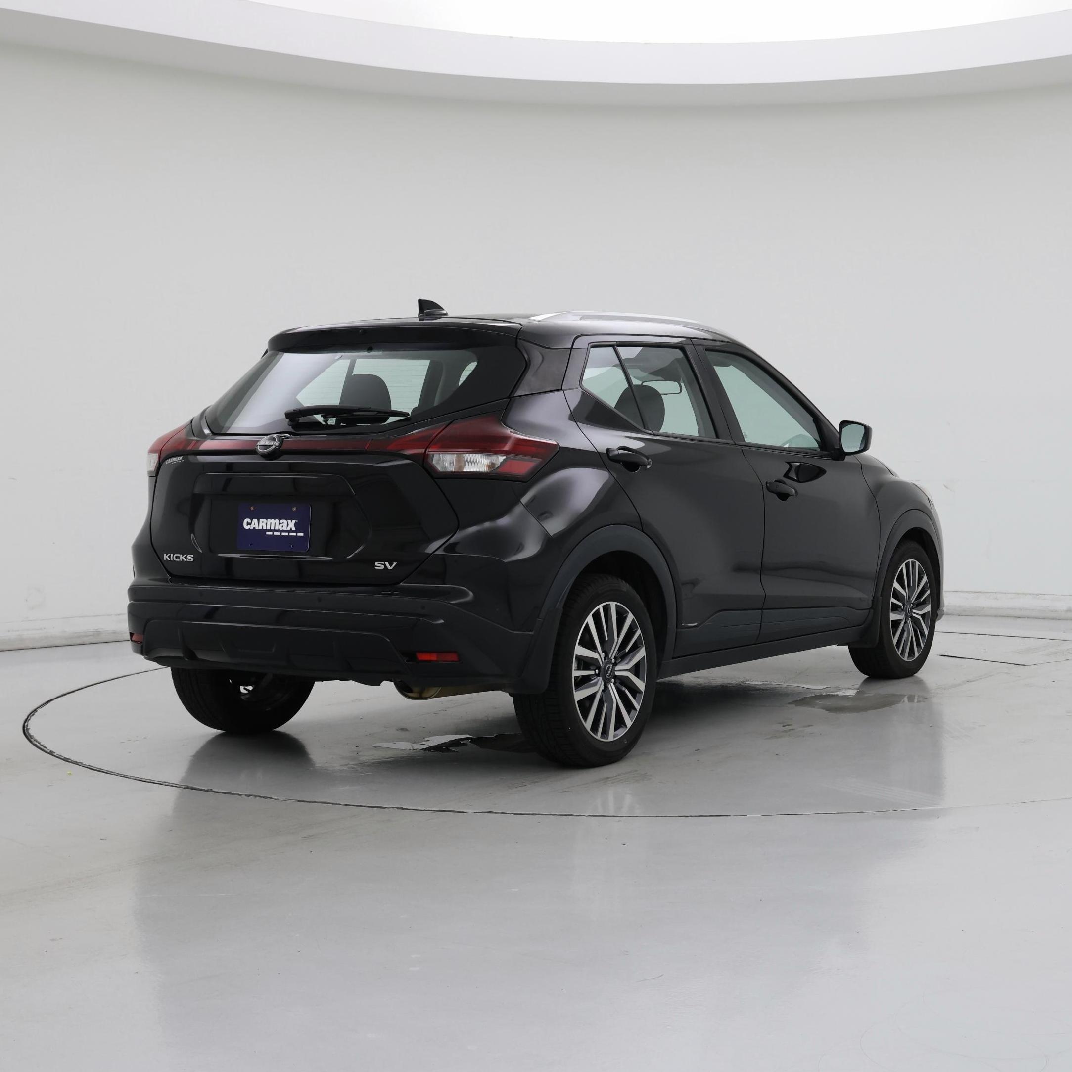 Thumbnail: 2023 Nissan Kicks - 8