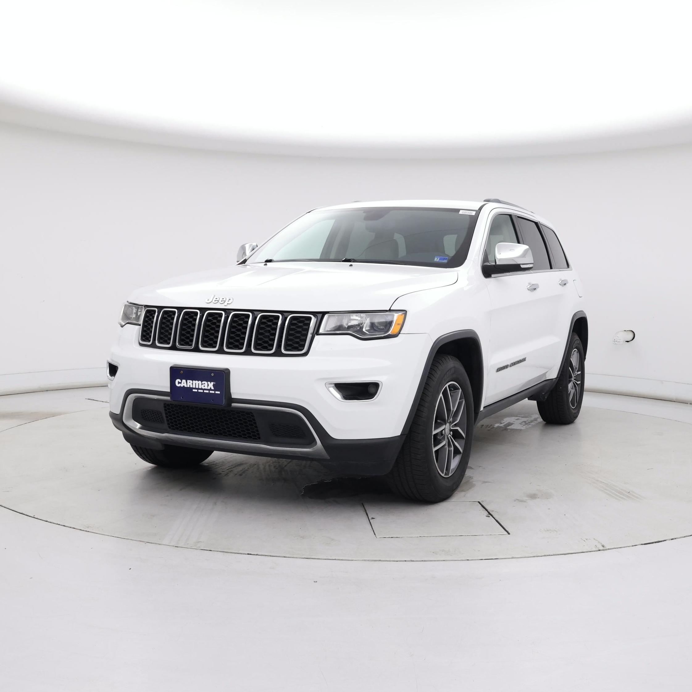 Thumbnail: 2018 Jeep Grand Cherokee - 4