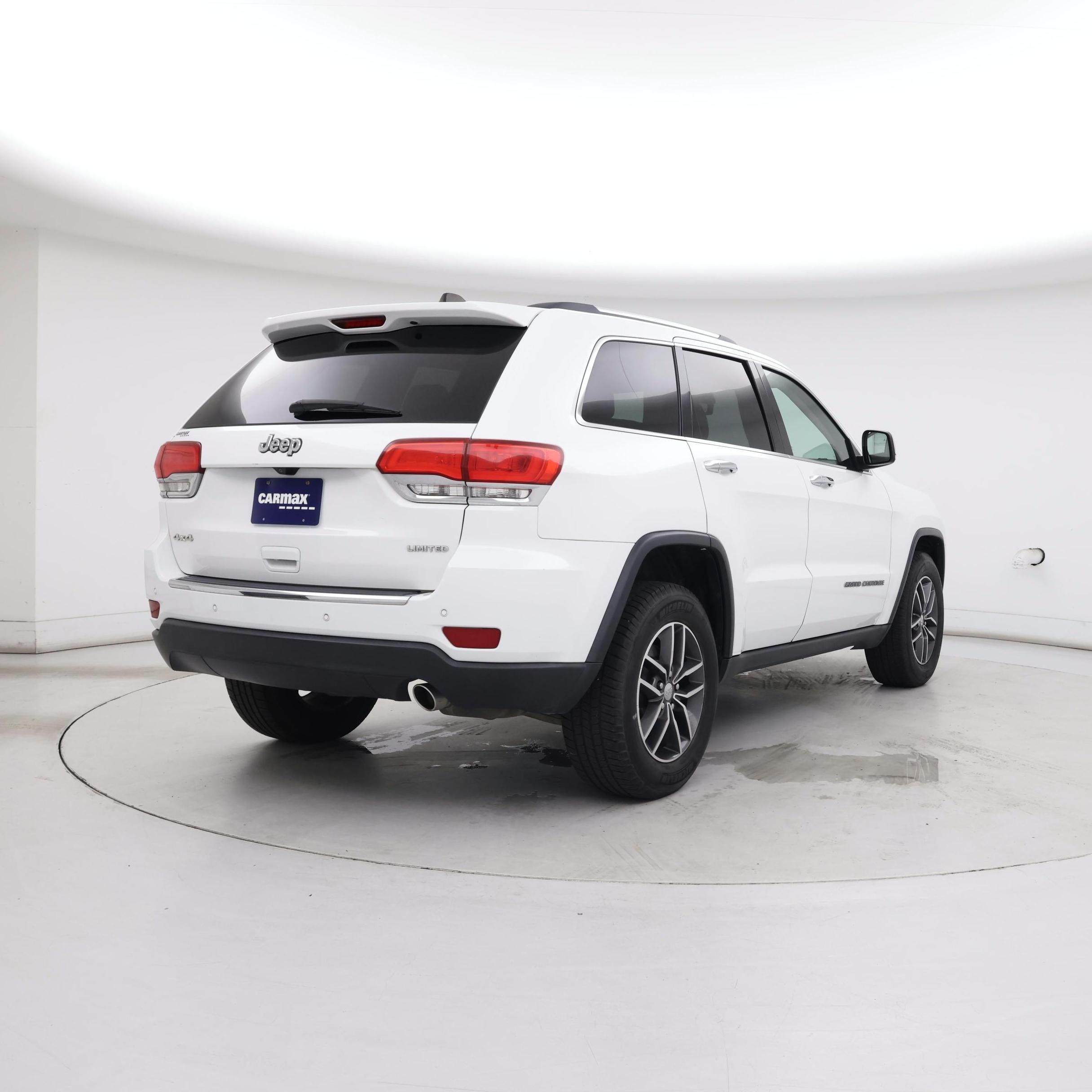 Thumbnail: 2018 Jeep Grand Cherokee - 8