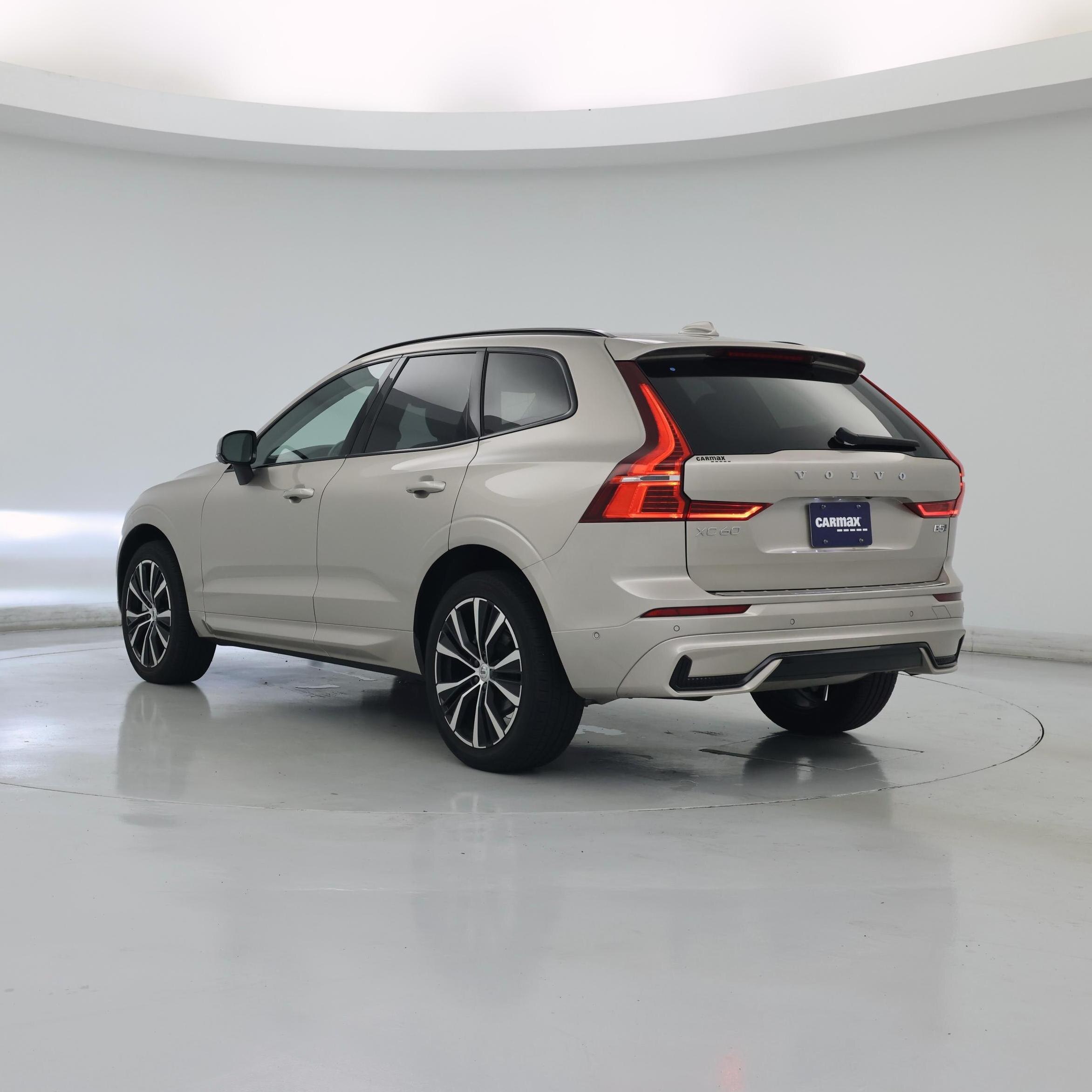 Thumbnail: 2025 Volvo XC60 - 2