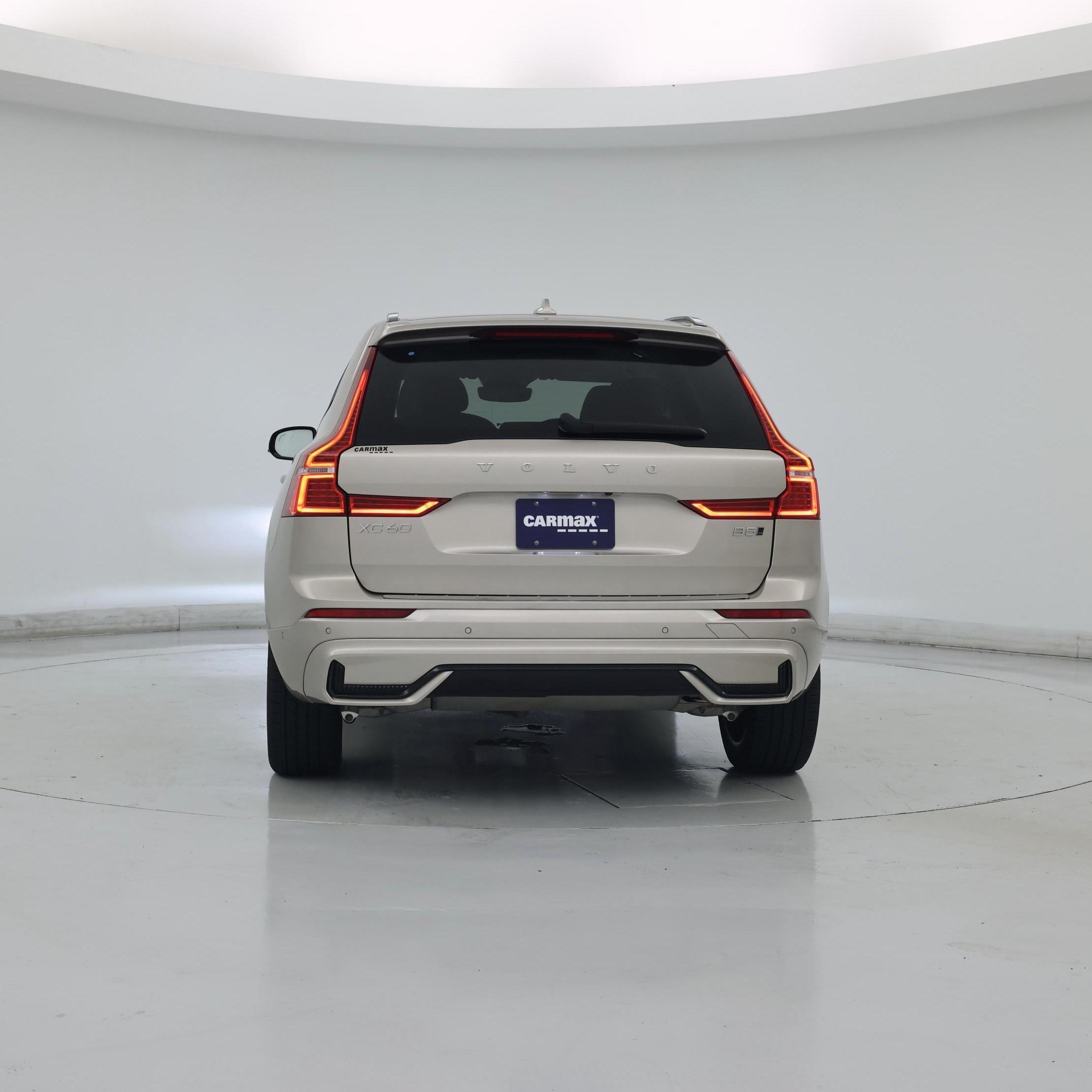 Thumbnail: 2025 Volvo XC60 - 6