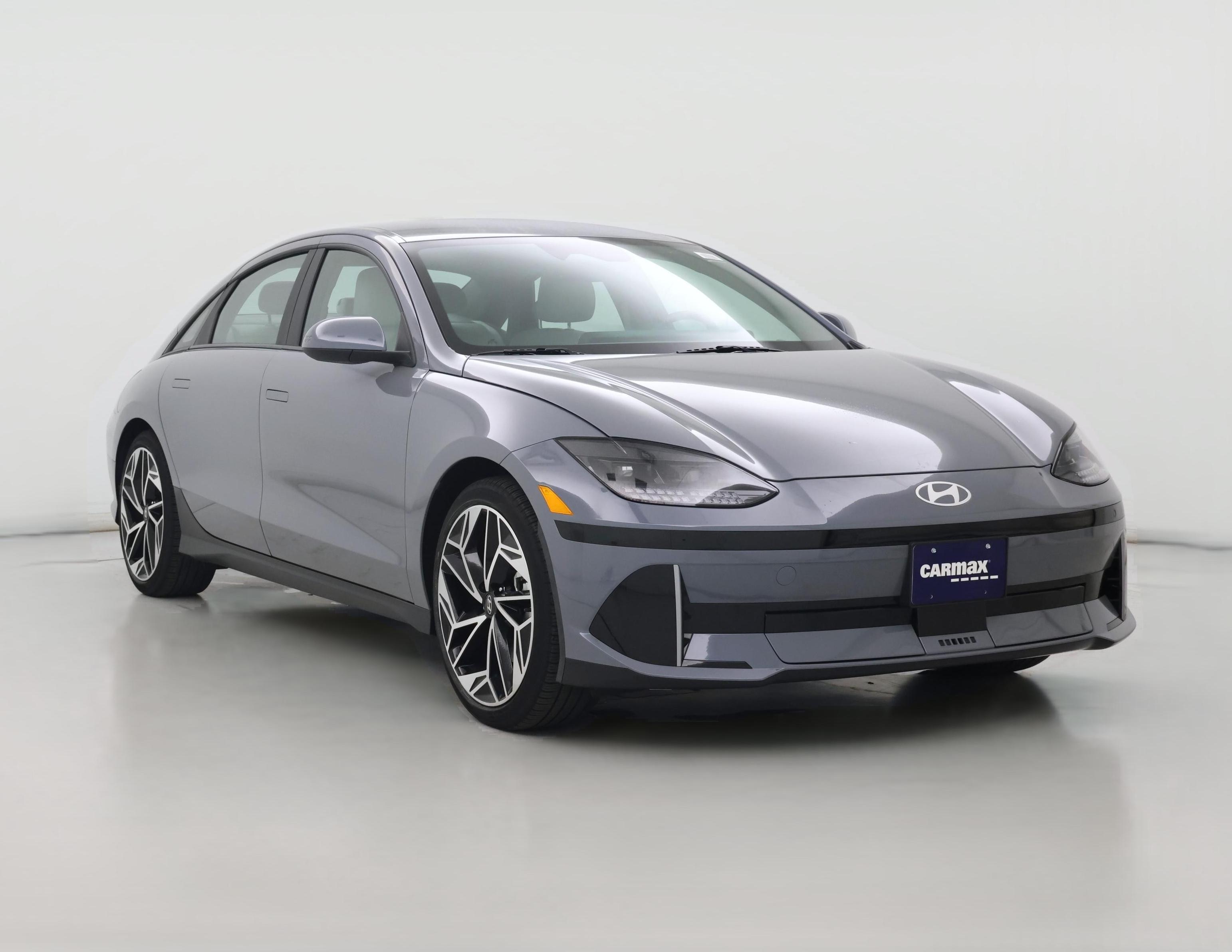 Thumbnail: 2023 Hyundai Ioniq 6 - 1