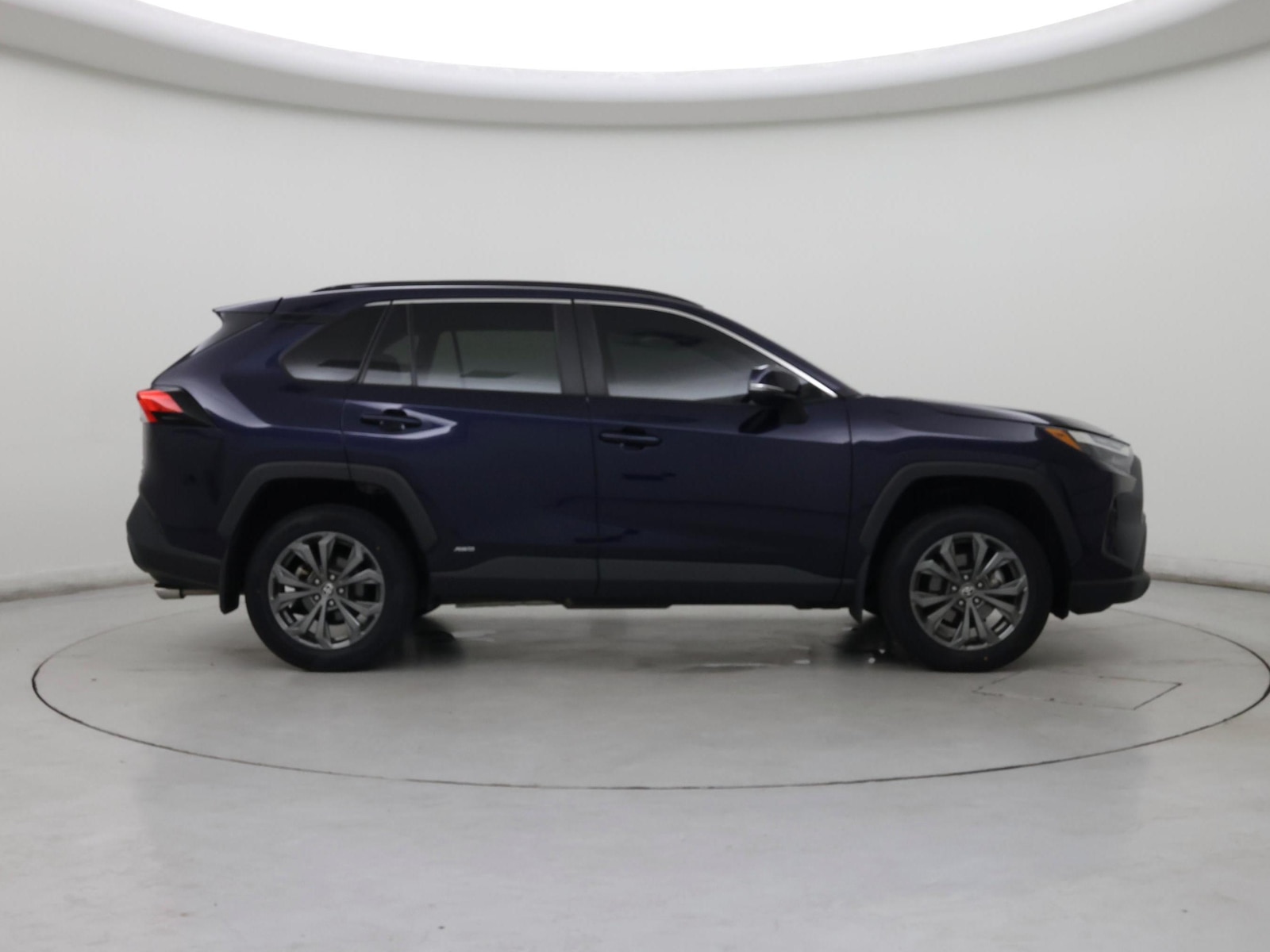 2024 Toyota RAV4 XLE Premium - Photo 8