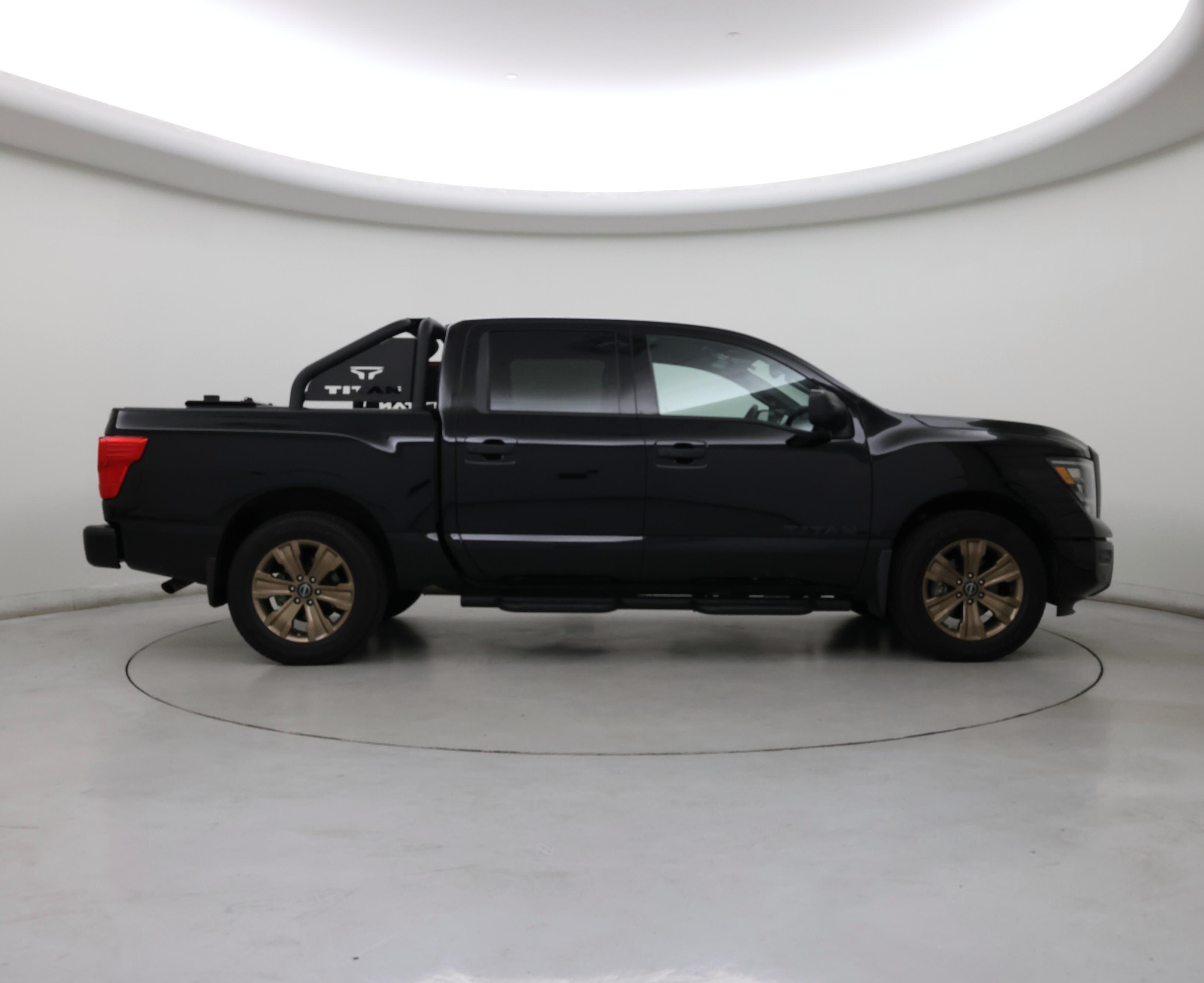 Thumbnail: 2024 Nissan Titan - 7