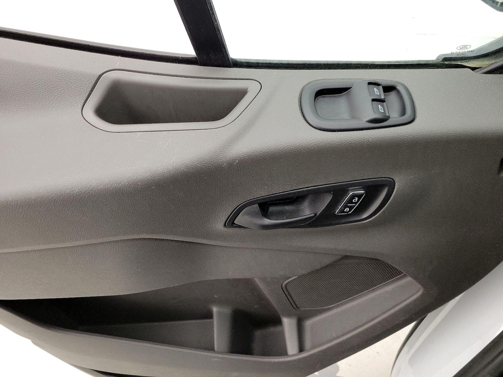 2024 Ford Transit Passenger Van XLT - Photo 13