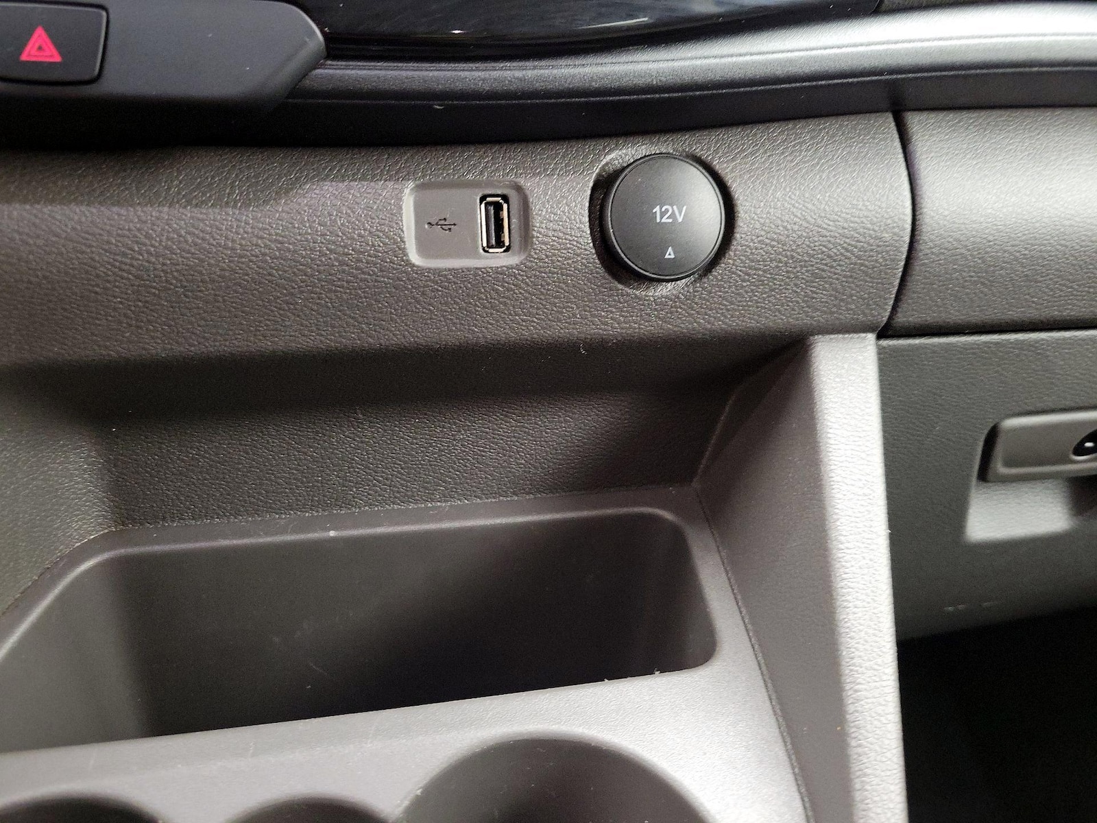 2024 Ford Transit Passenger Van XLT - Photo 19