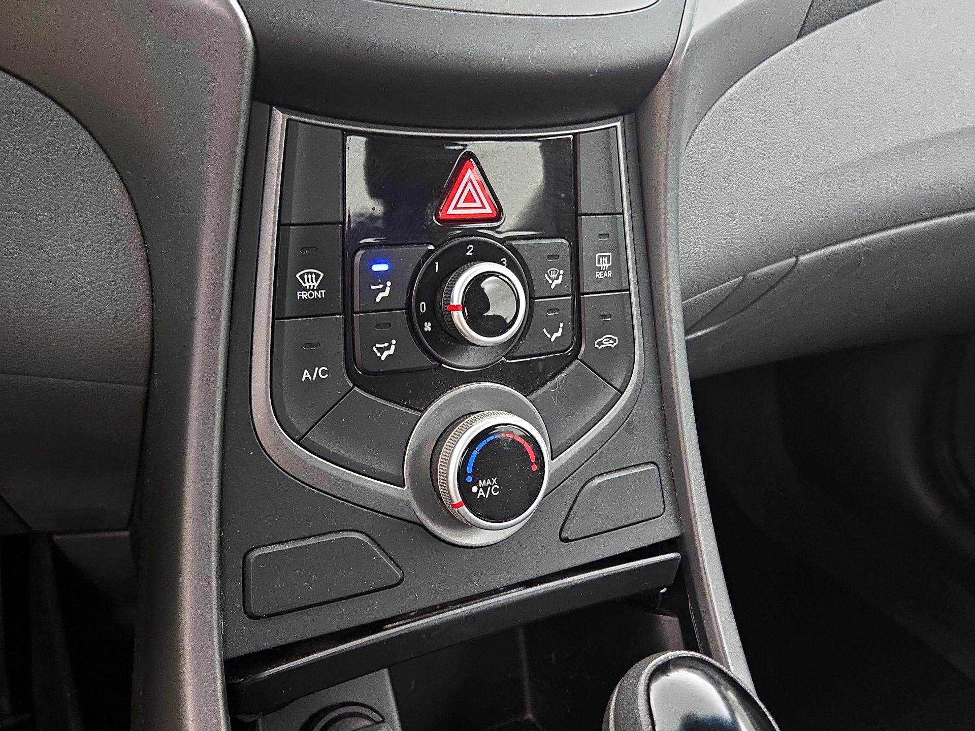 Thumbnail: 2015 Hyundai Elantra - 16