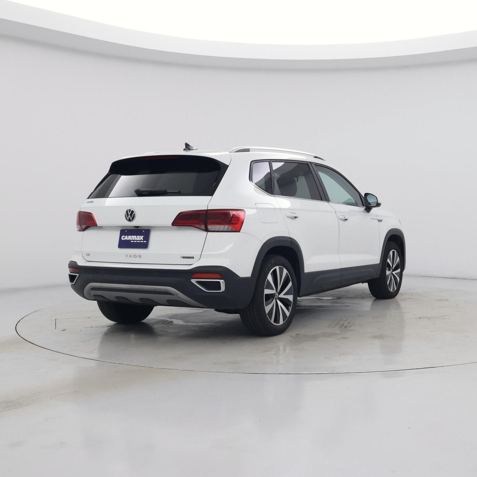Thumbnail: 2023 Volkswagen Taos - 8