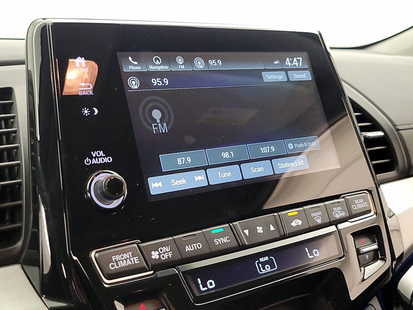 2023 Honda Odyssey Touring - Photo 17