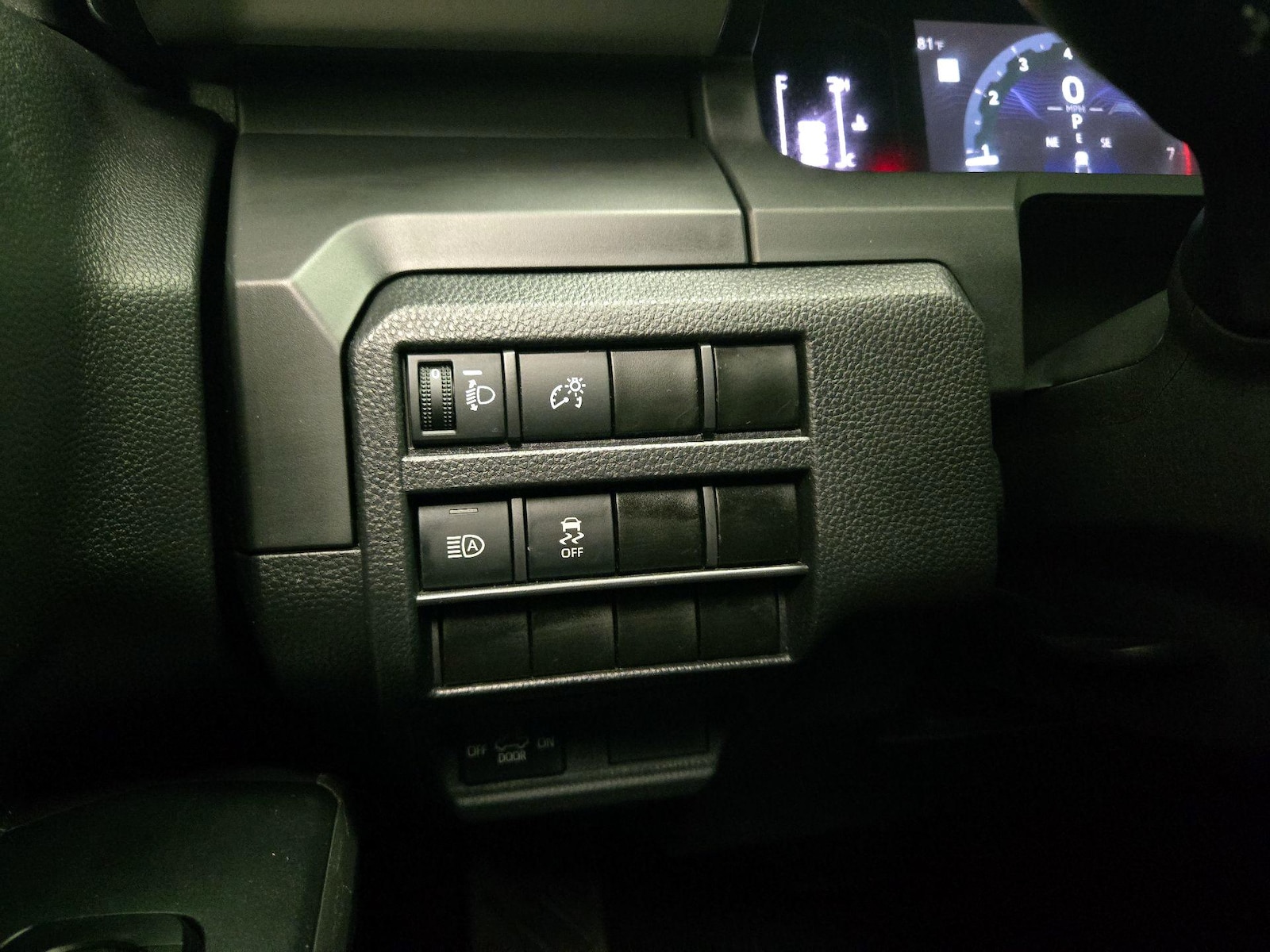 2024 Toyota Tacoma SR - Photo 14