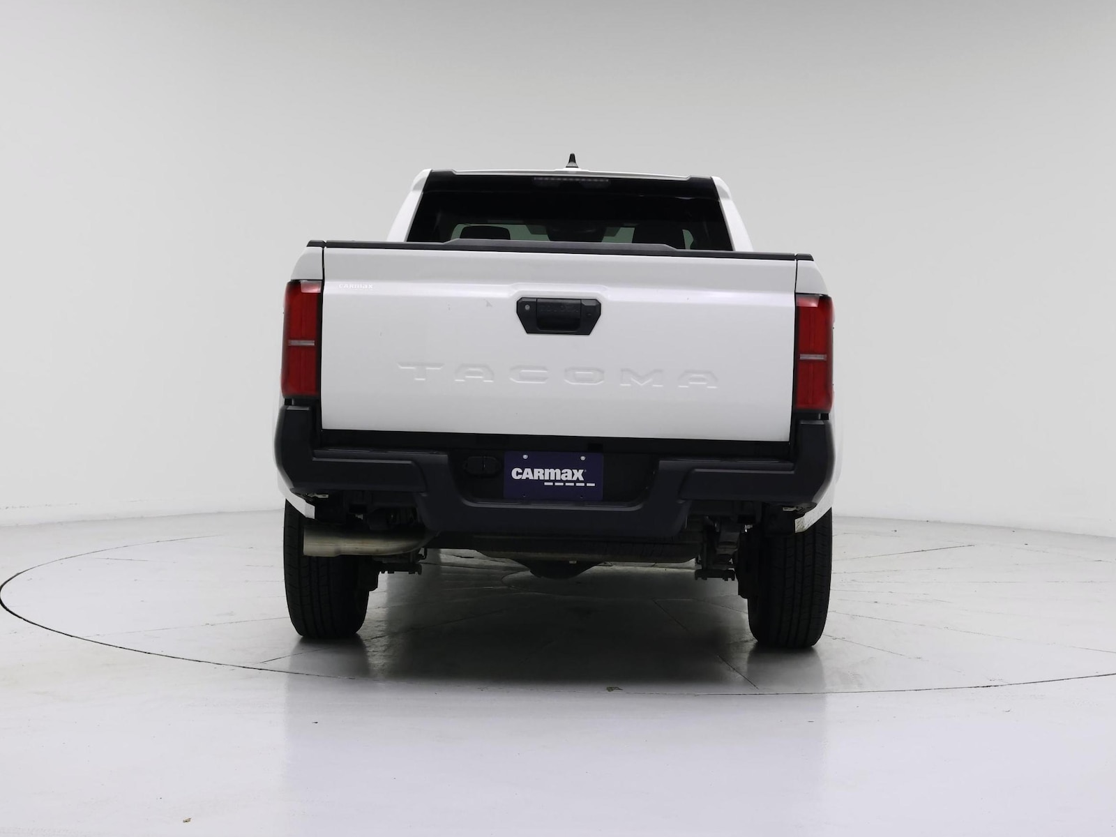 2024 Toyota Tacoma SR - Photo 7