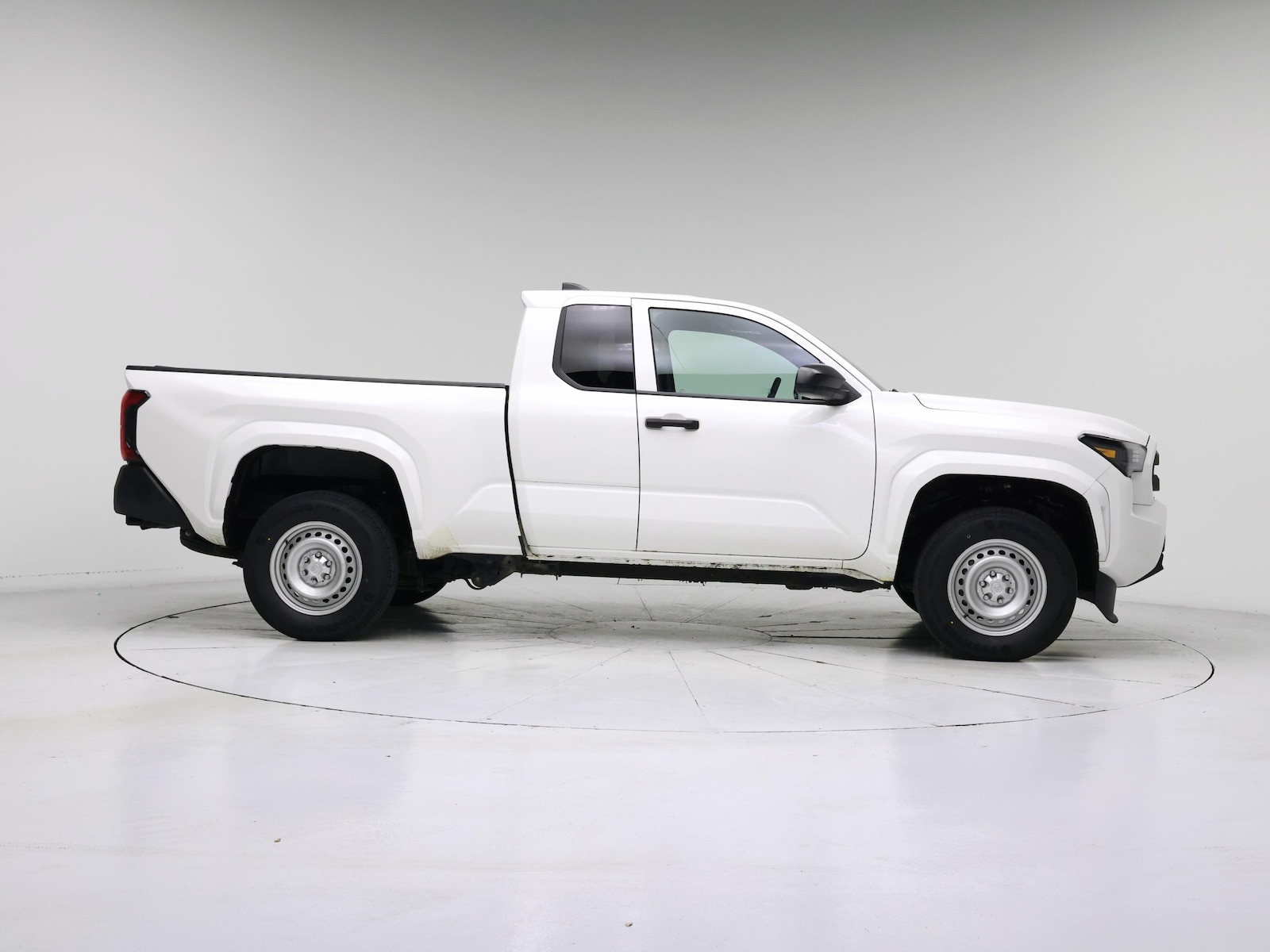 2024 Toyota Tacoma SR - Photo 8