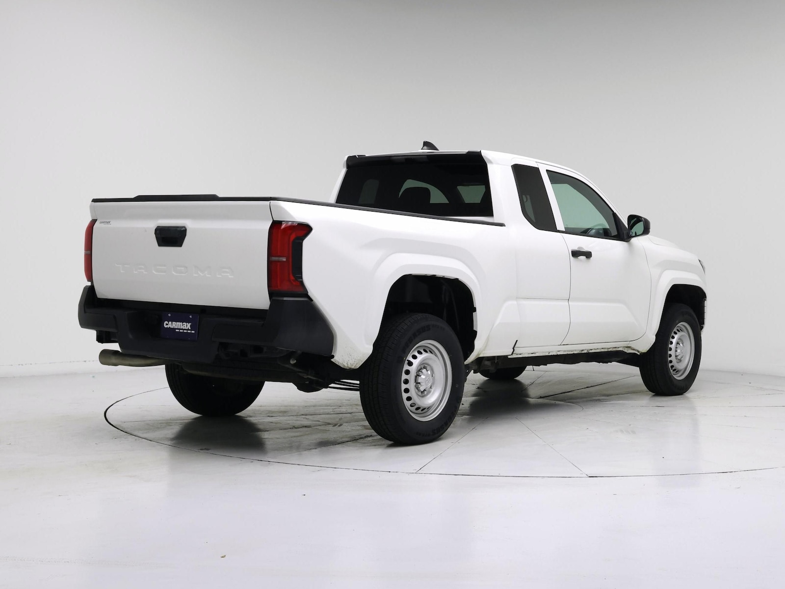 2024 Toyota Tacoma SR - Photo 9