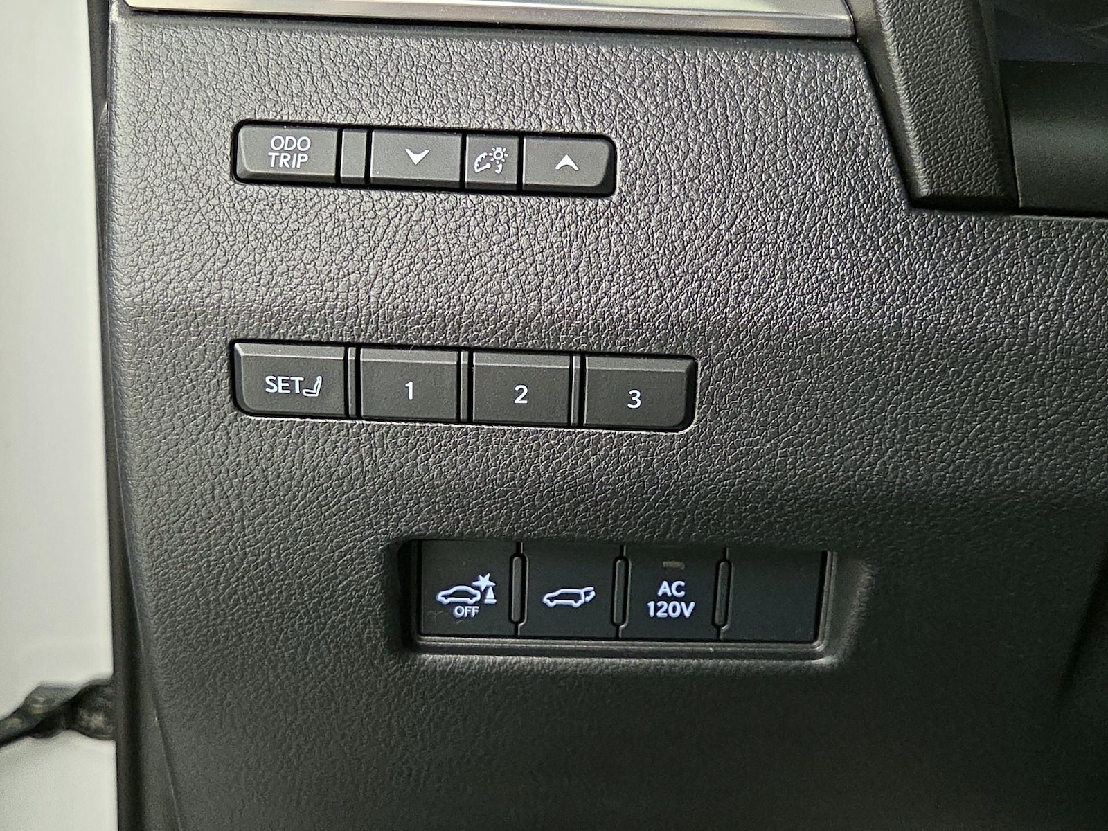 2024 Lexus GX Premium+ - Photo 14