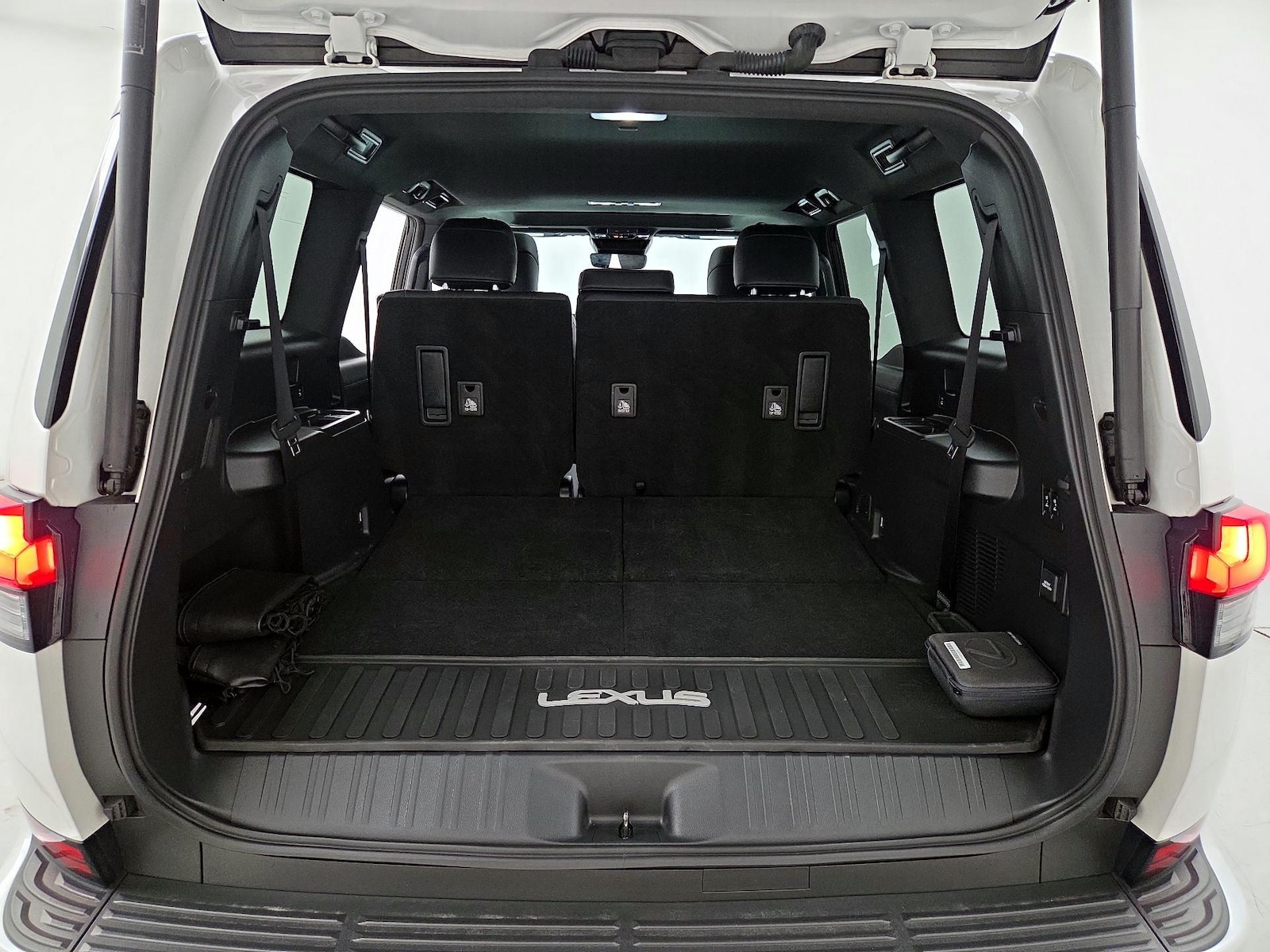2024 Lexus GX Premium+ - Photo 23