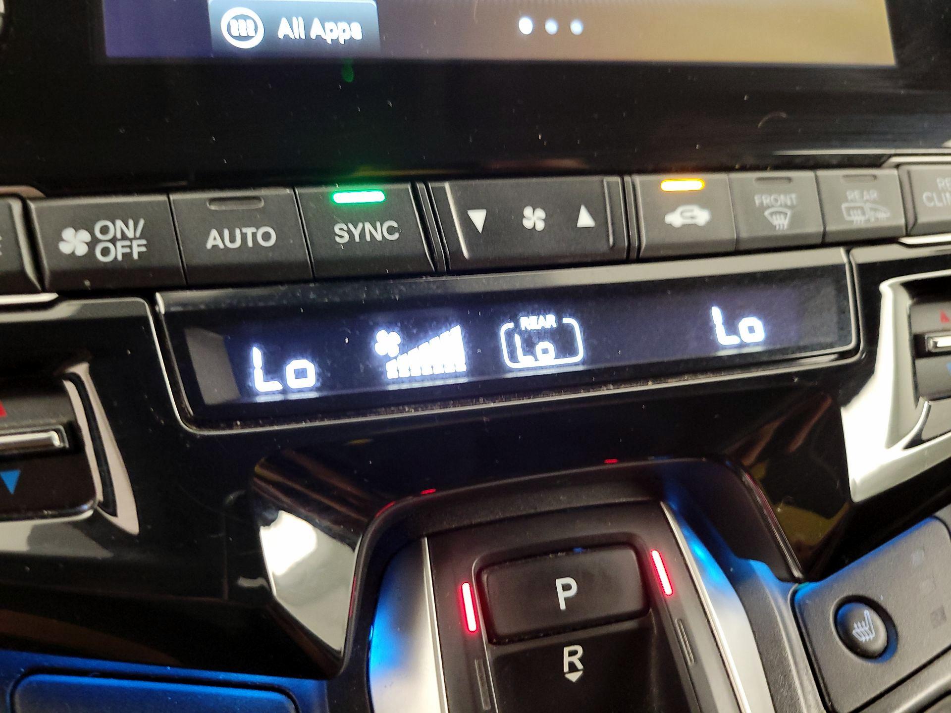 Thumbnail: 2023 Honda Odyssey - 16